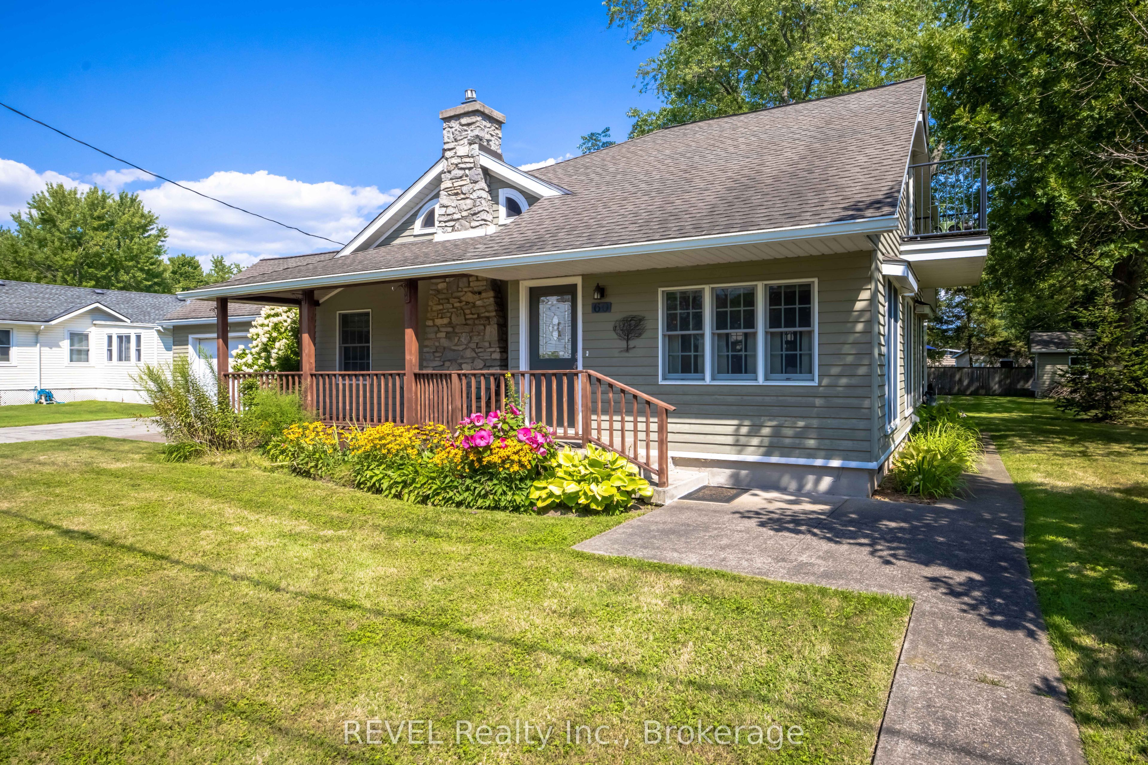 60 Bernard Avenue Property Photo 4