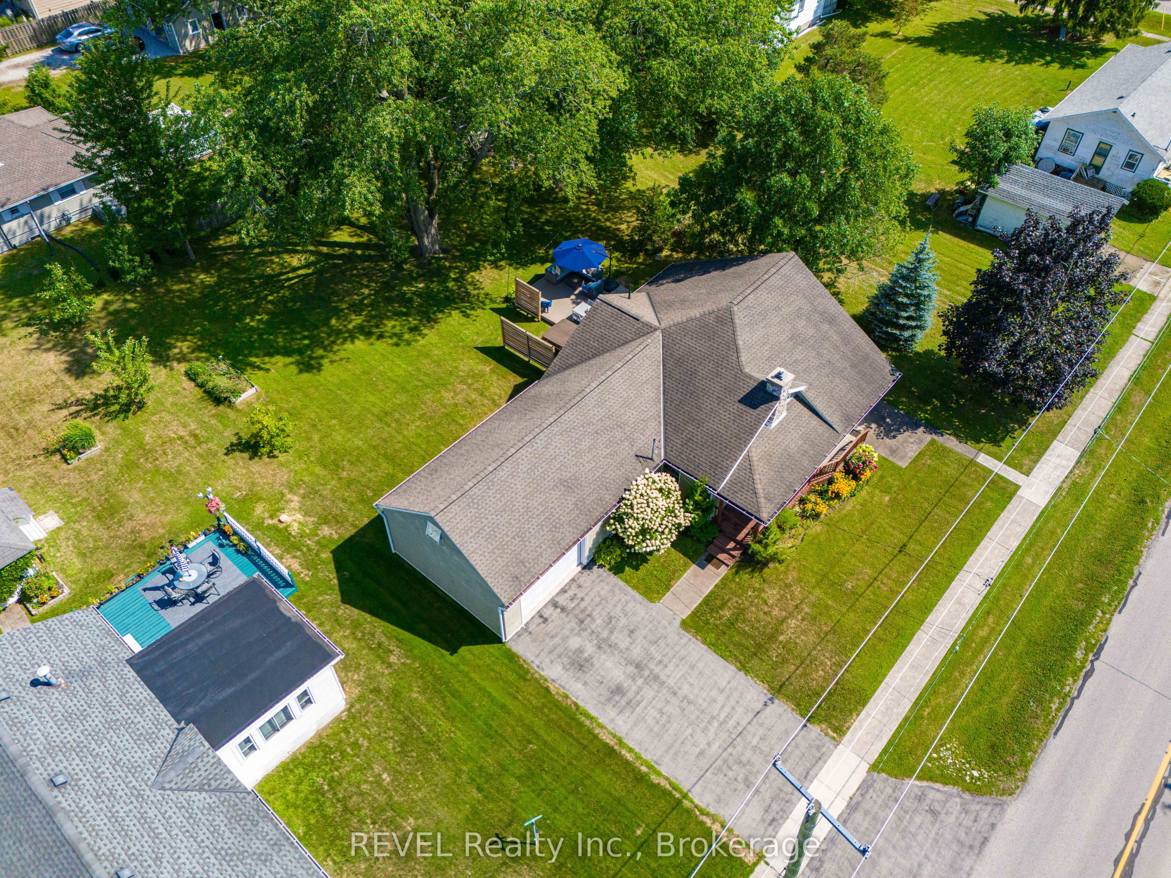 60 Bernard Avenue Property Photo 46