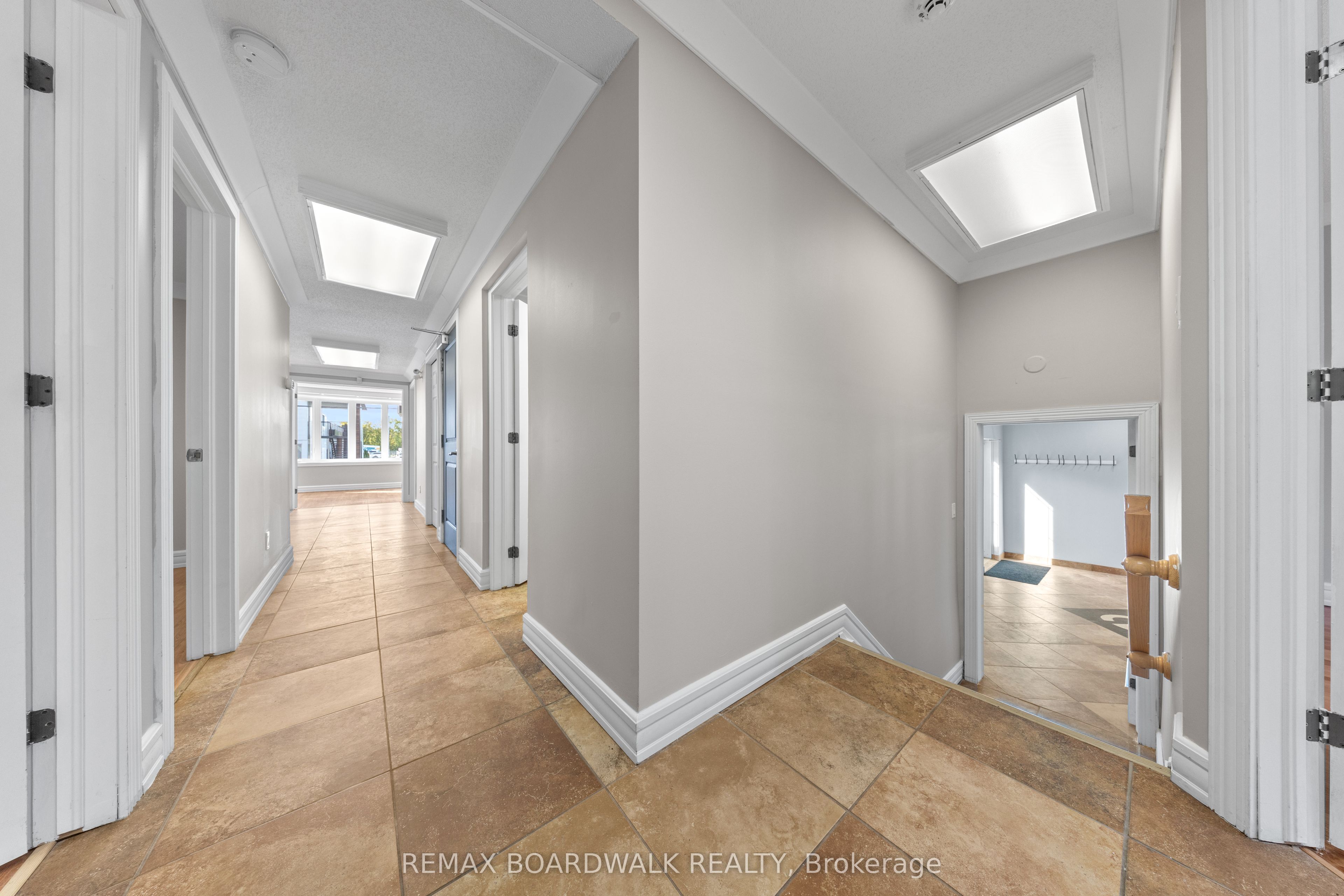 921 Notre Dame Street Property Photo 15