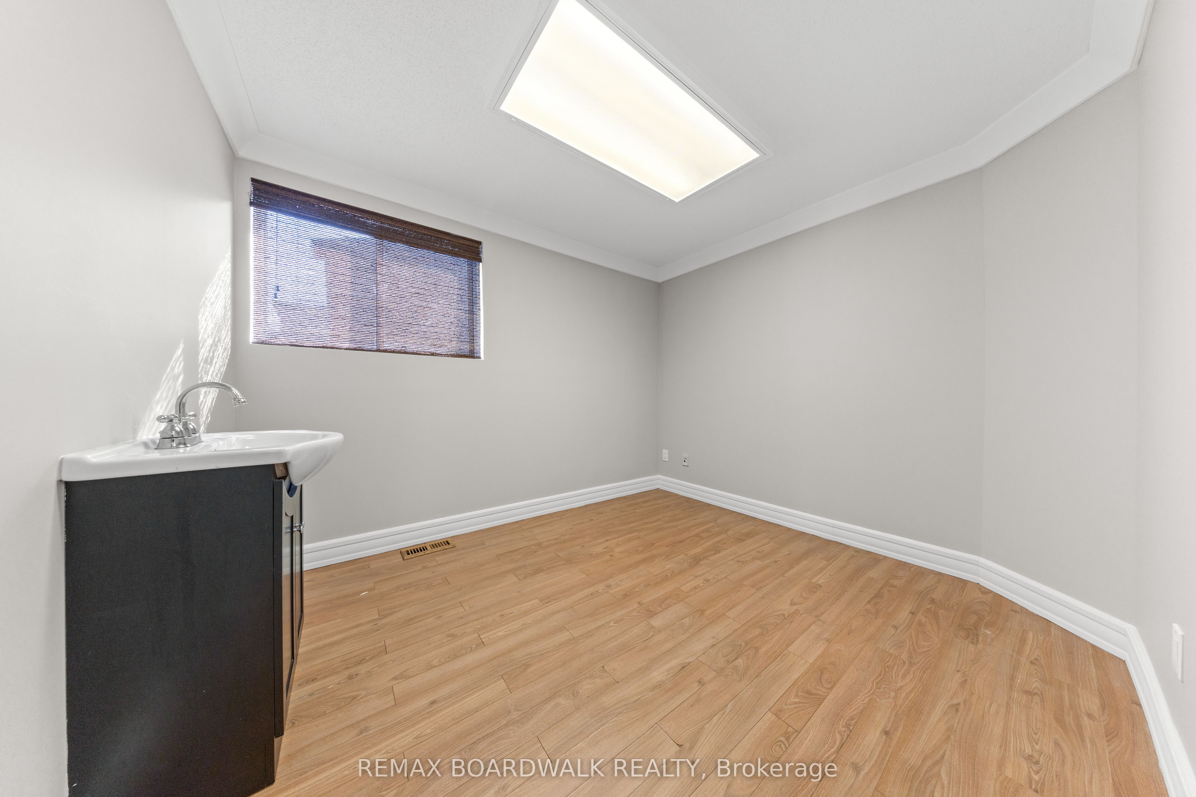 921 Notre Dame Street Property Photo 16