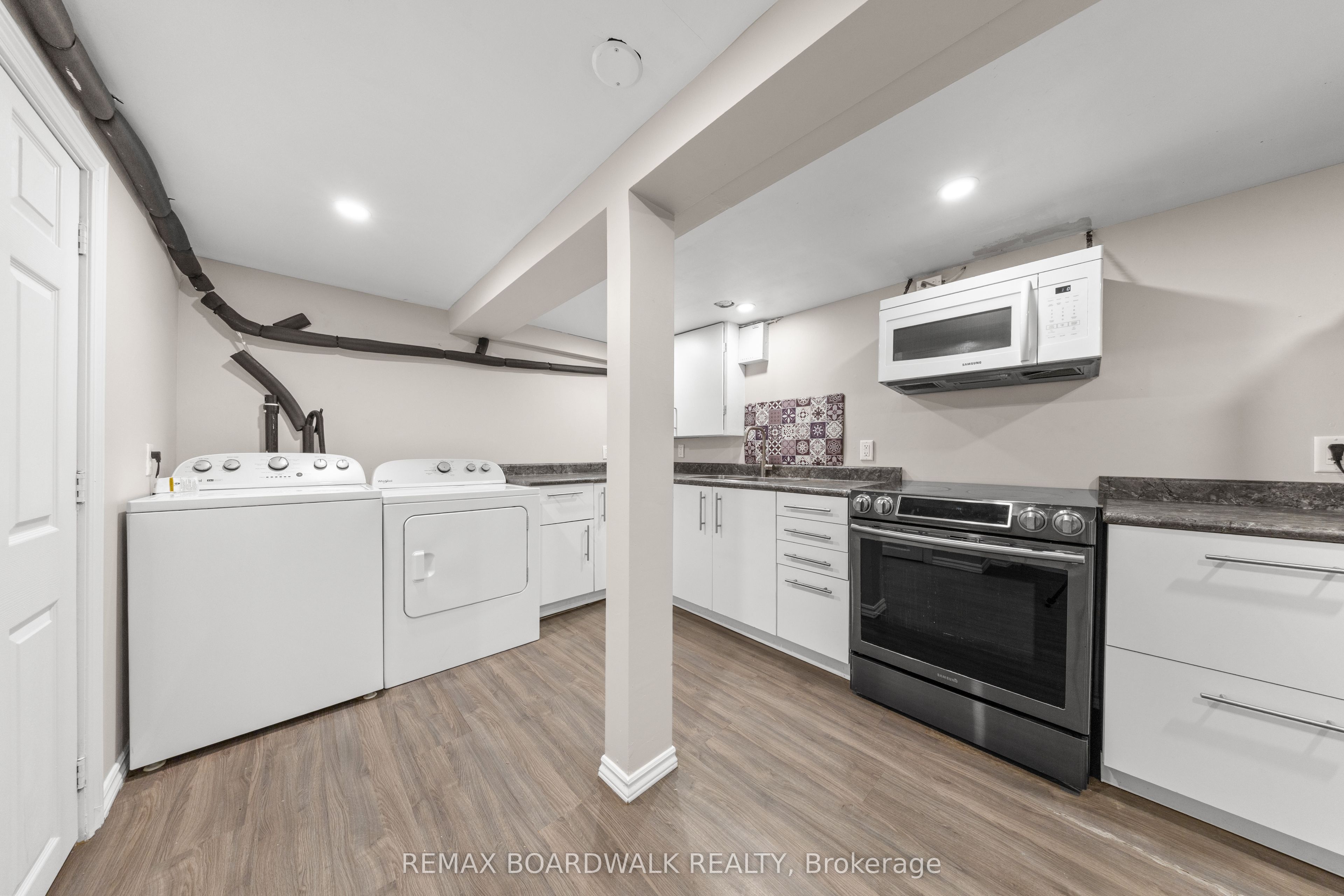 921 Notre Dame Street Property Photo 29