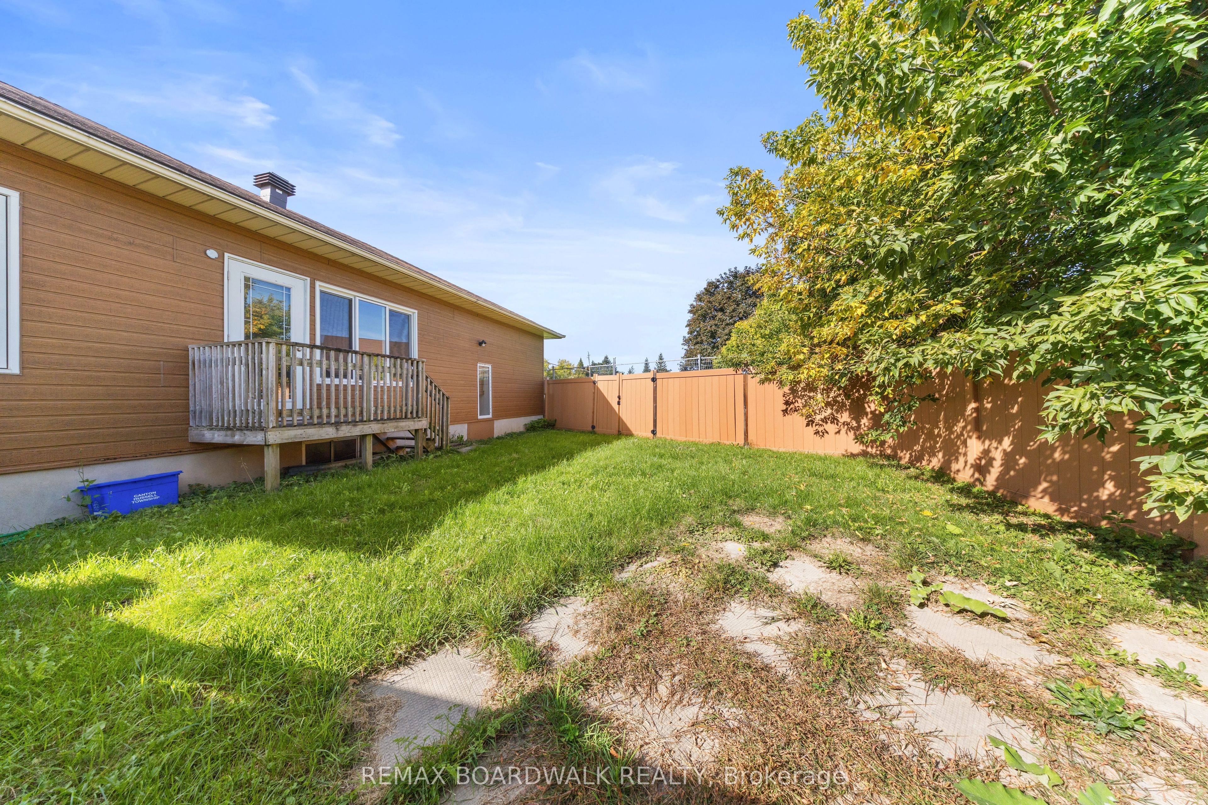 921 Notre Dame Street Property Photo 38