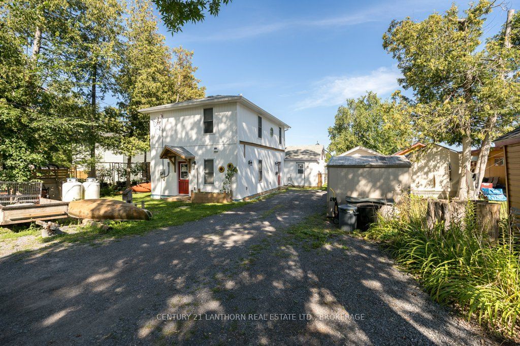 74 Cottage Lane Property Photo 3
