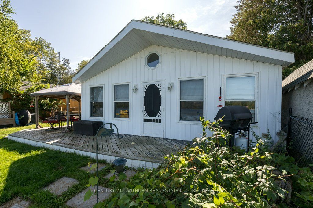 74 Cottage Lane Property Photo 27