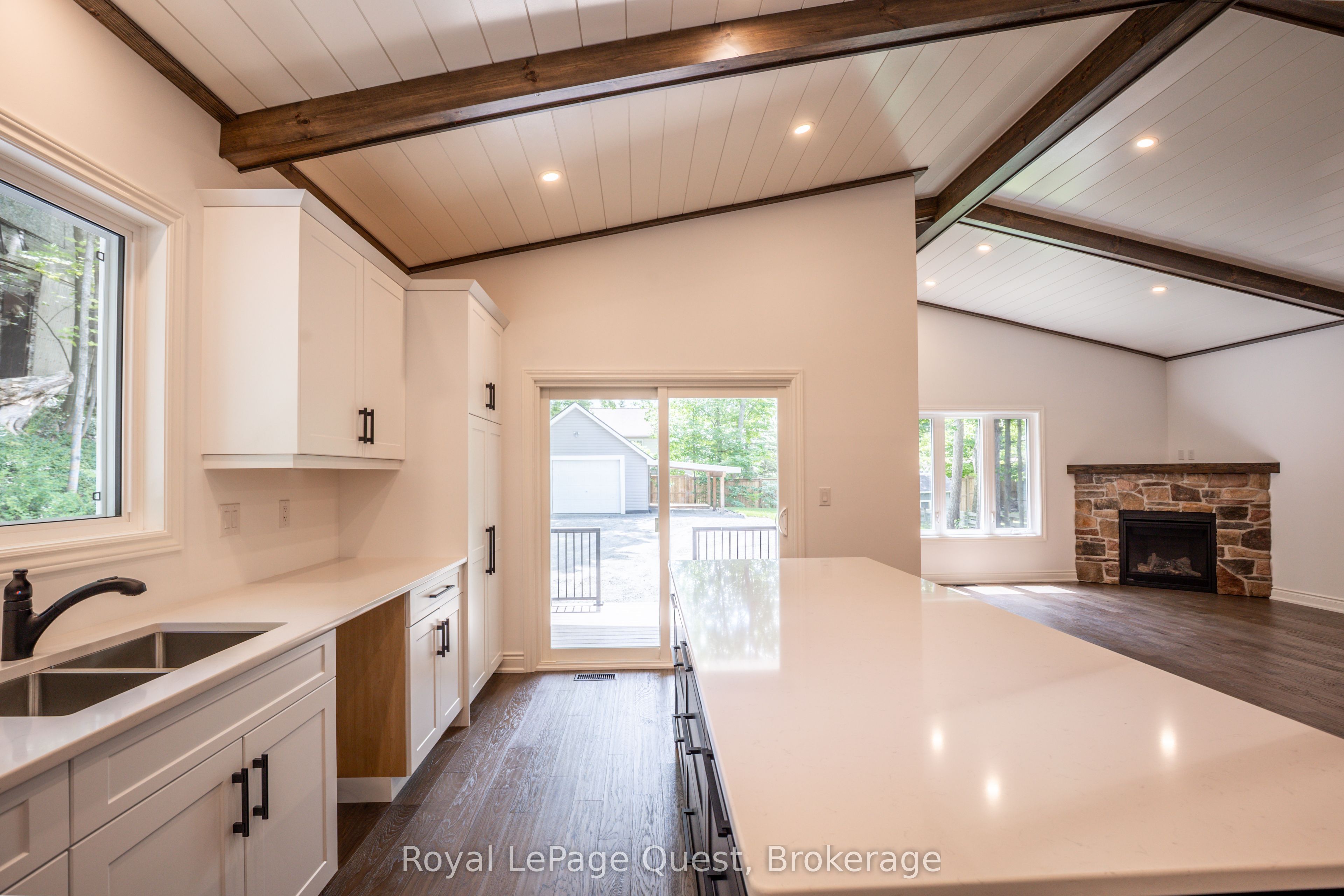 57 West Road W Property Photo 11