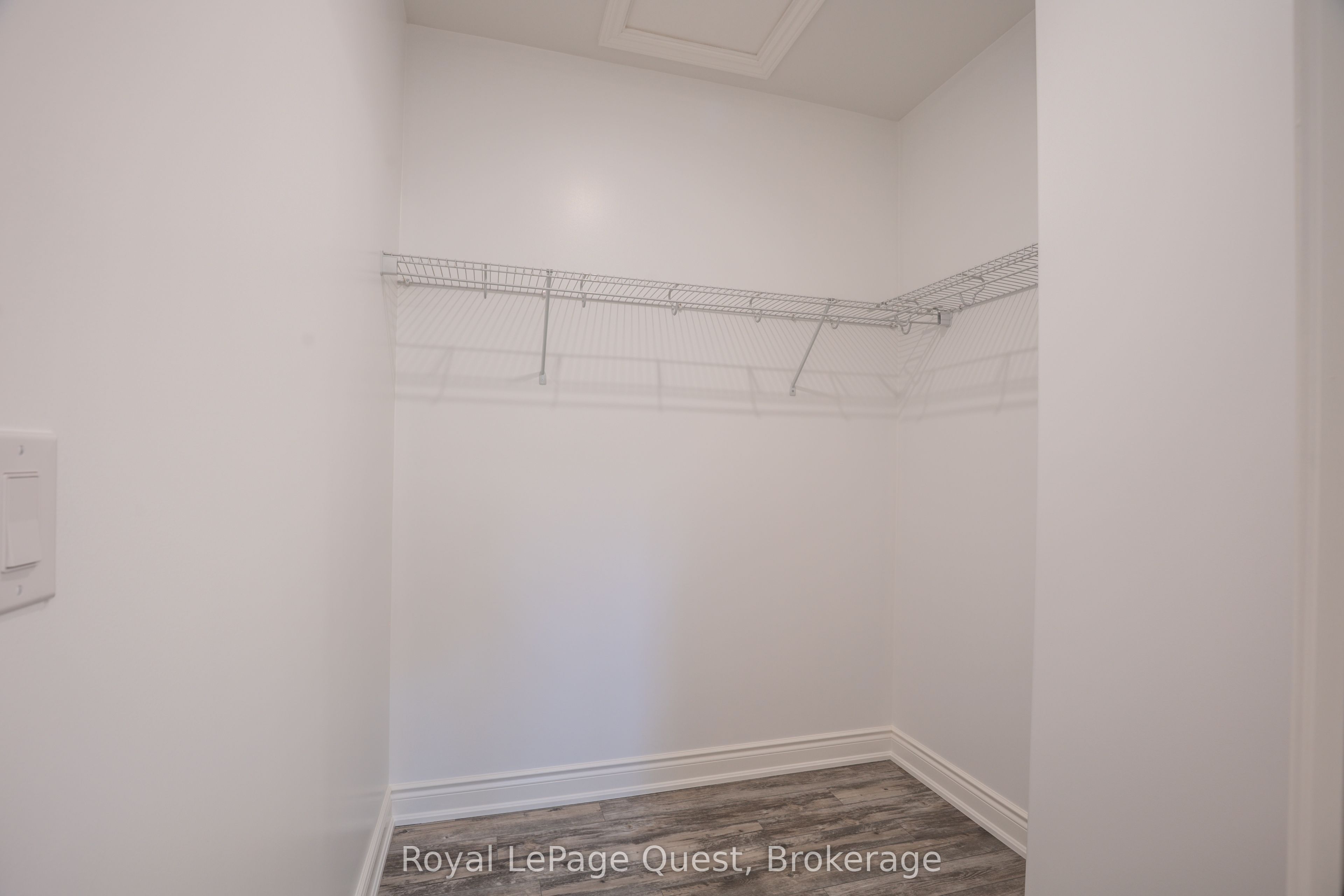 57 West Road W Property Photo 18