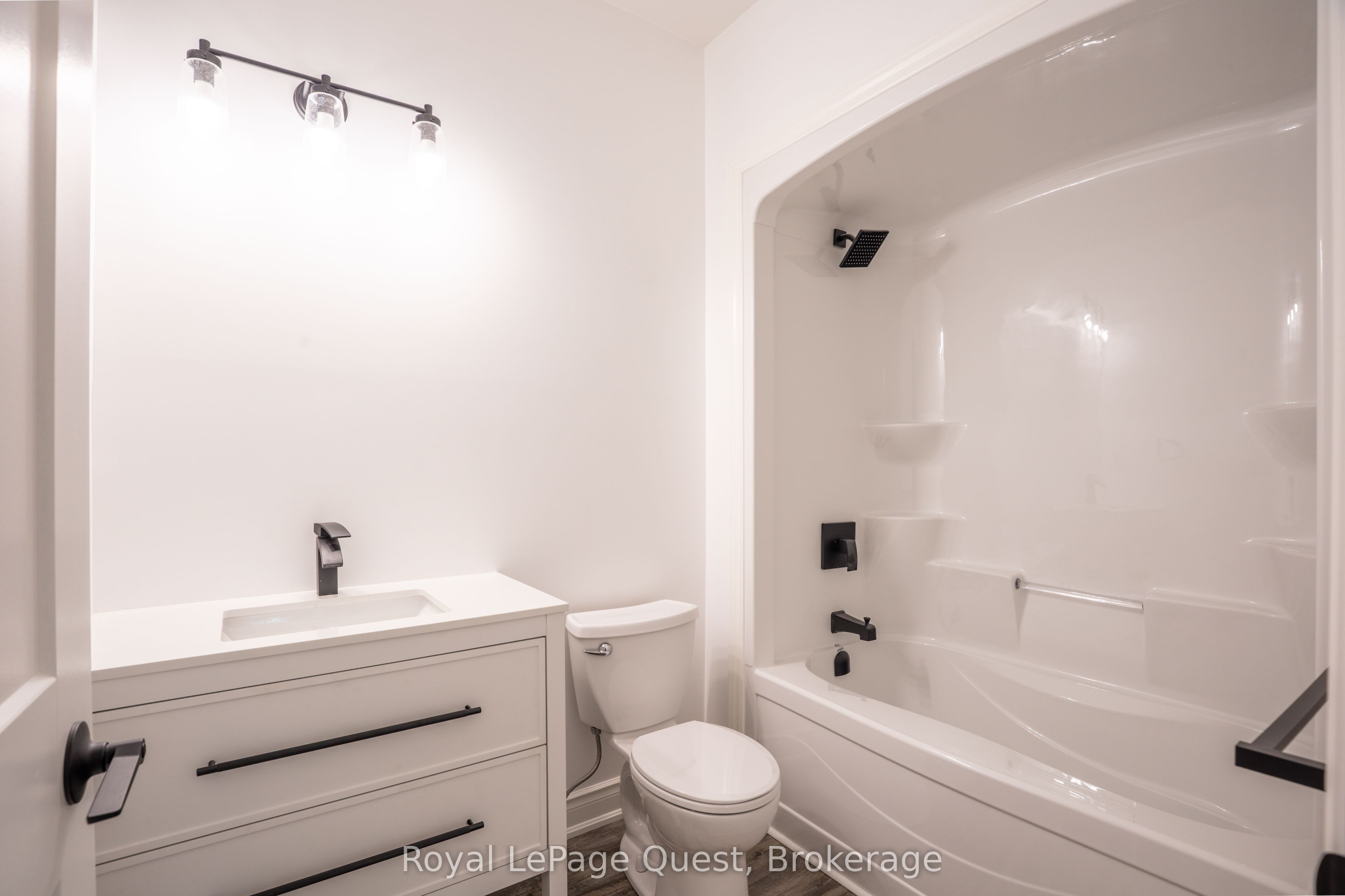 57 West Road W Property Photo 21