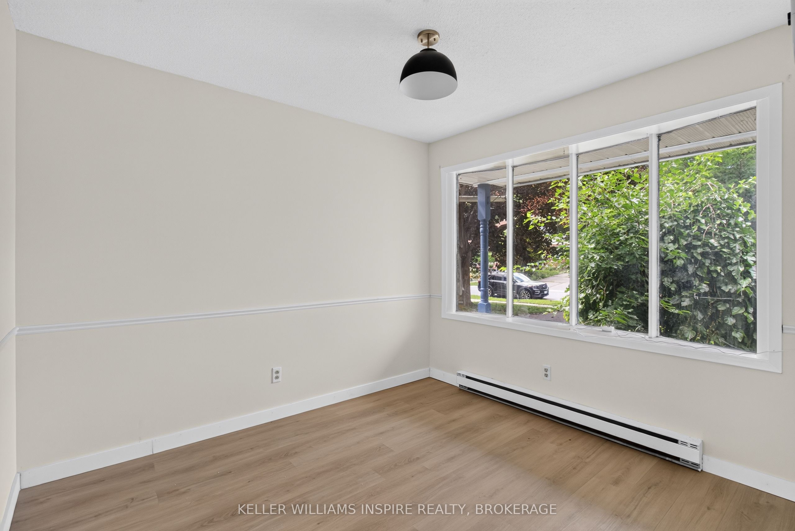 776 Grouse Crescent Property Photo 4