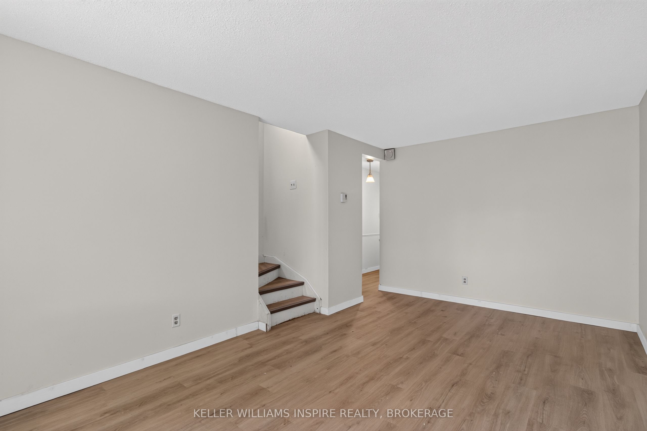 776 Grouse Crescent Property Photo 9