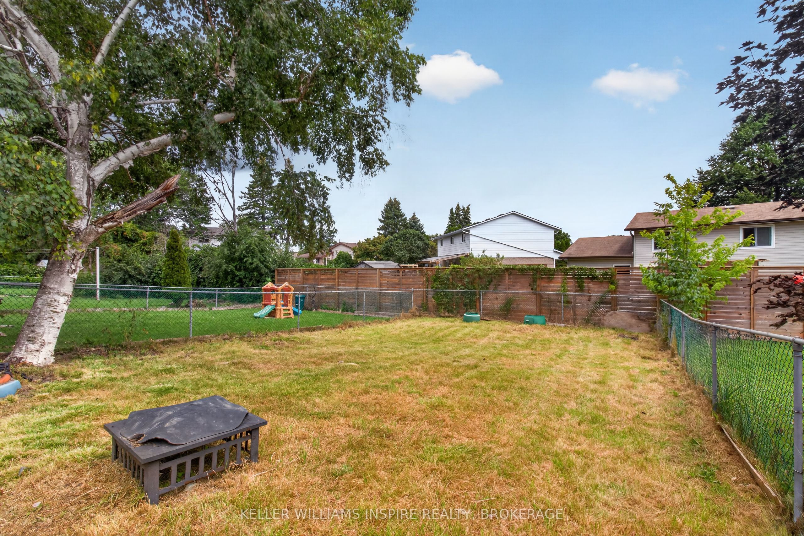 776 Grouse Crescent Property Photo 23