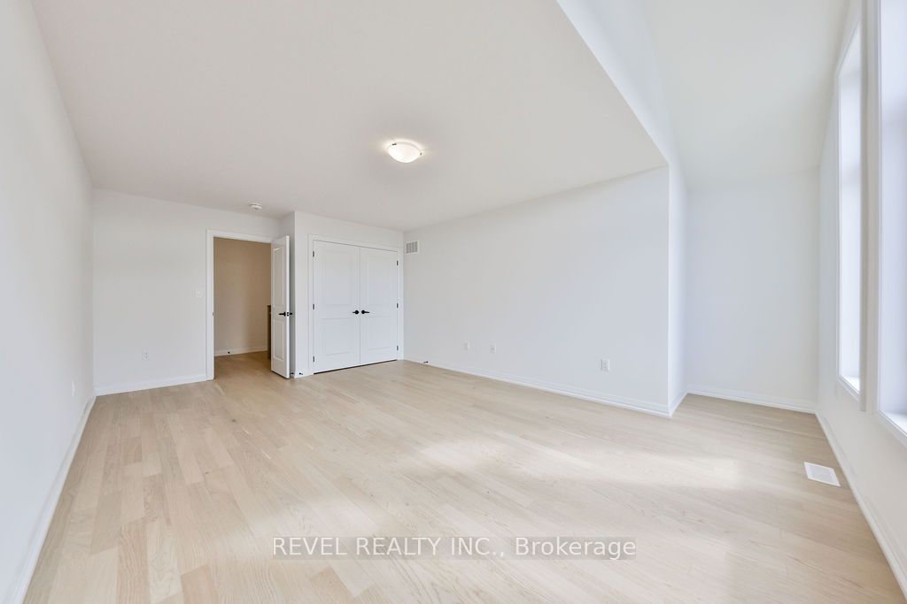 24 Broddy Avenue Upper Property Photo 26