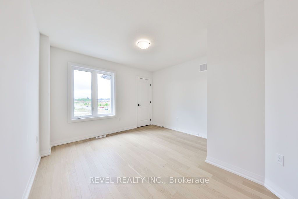 24 Broddy Avenue Upper Property Photo 29