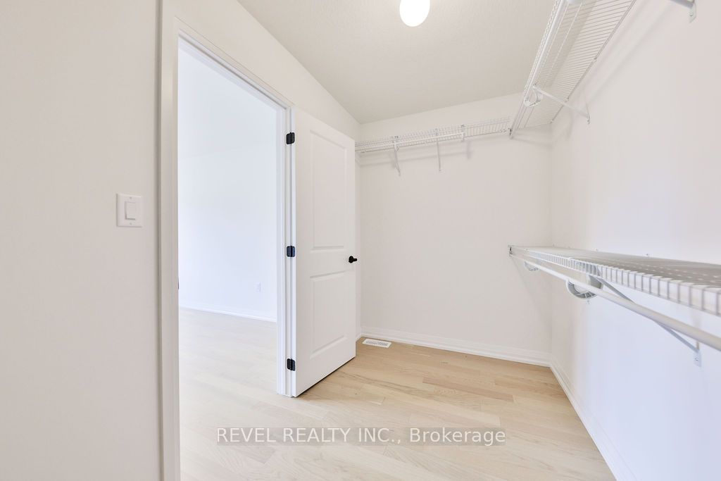 24 Broddy Avenue Upper Property Photo 45