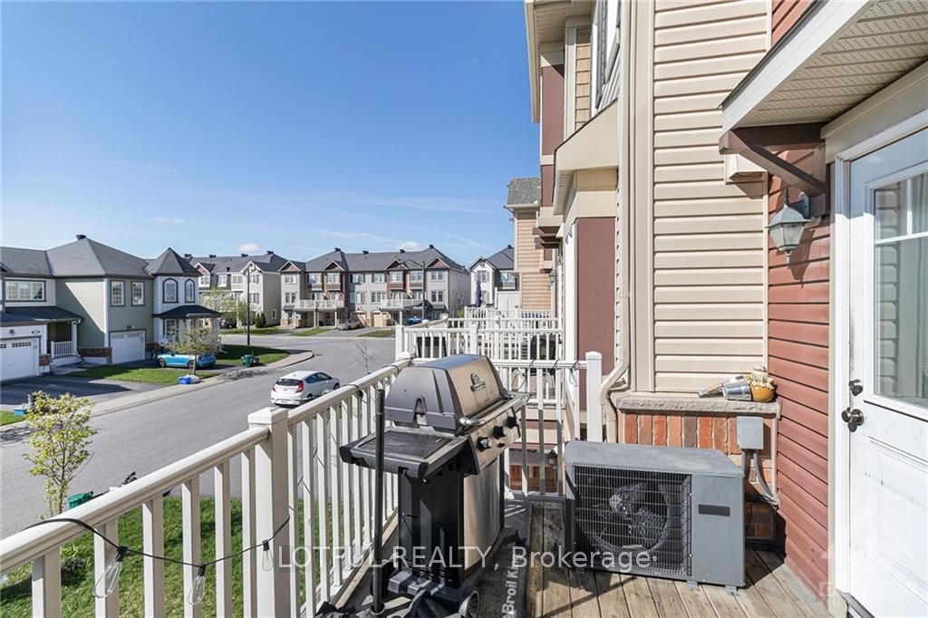 477 Meadowhawk Crescent Property Photo 19