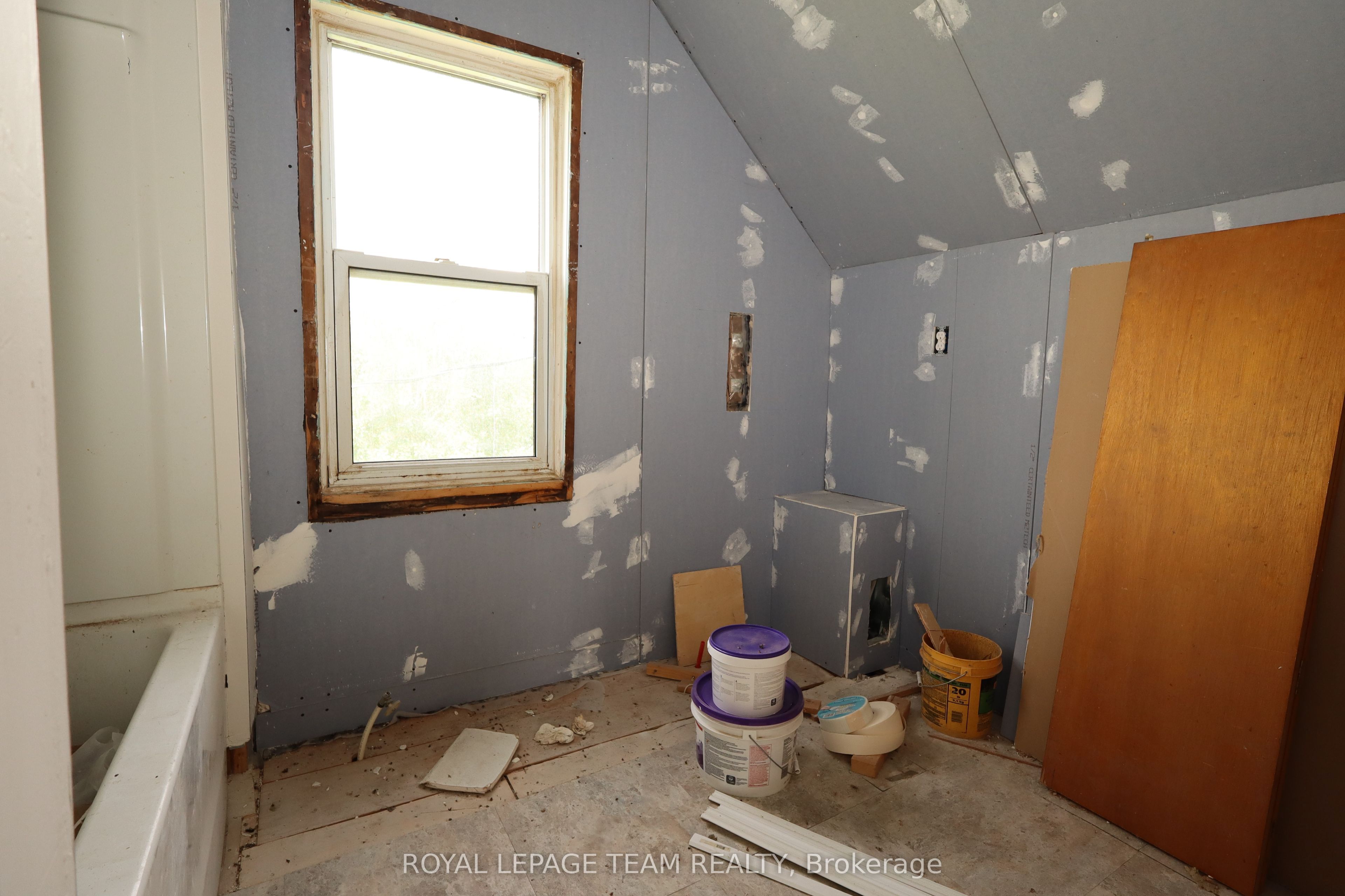11200 Bailey Road Property Photo 6