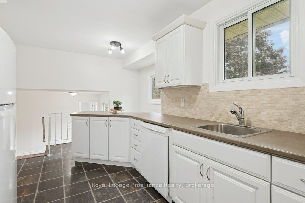 8 Panter Circle Property Photo 8