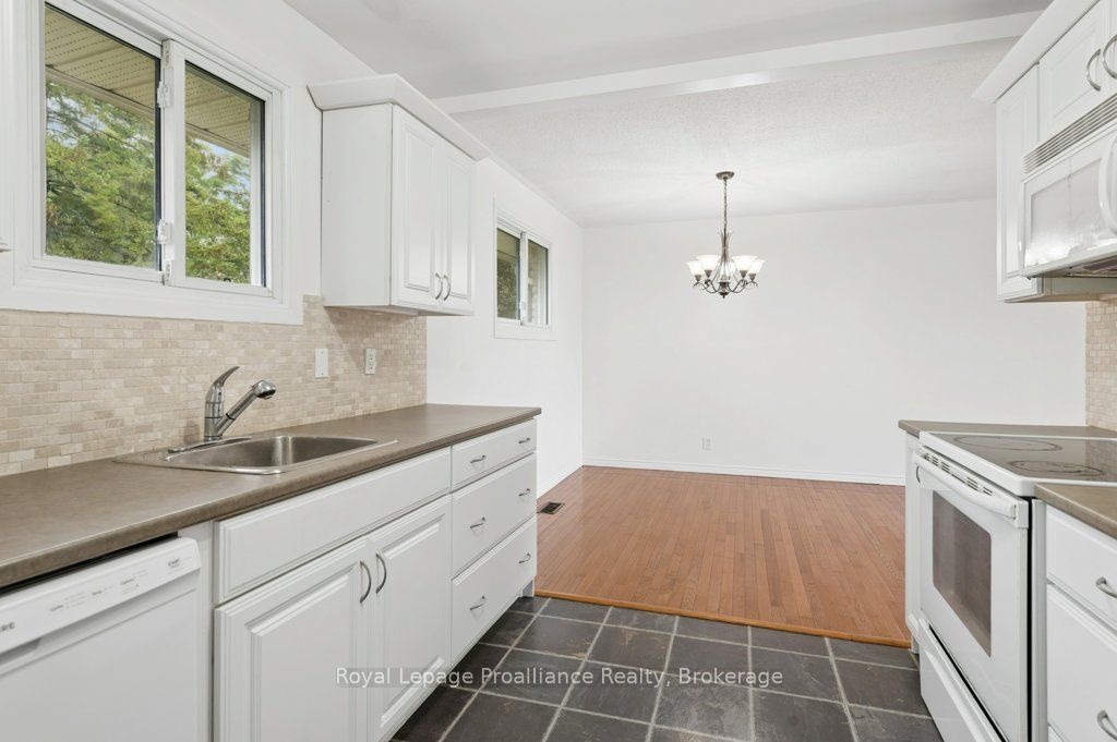8 Panter Circle Property Photo 9