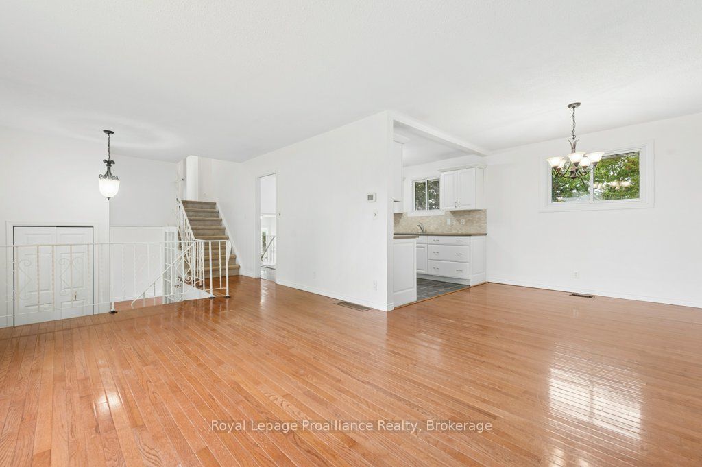 8 Panter Circle Property Photo 11