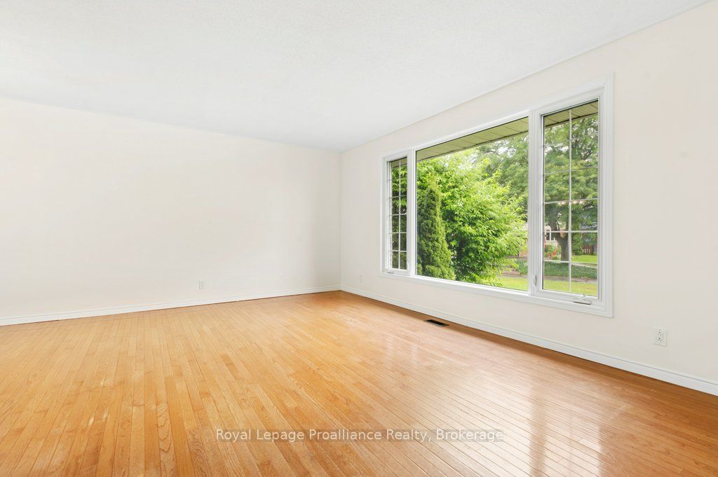 8 Panter Circle Property Photo 14
