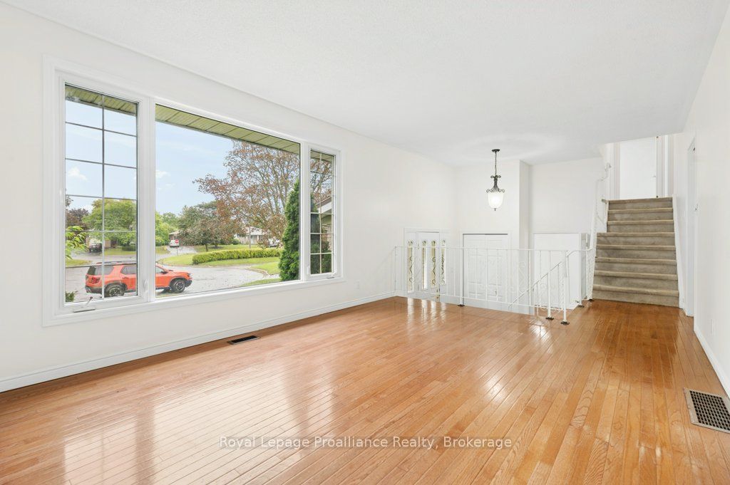 8 Panter Circle Property Photo 15