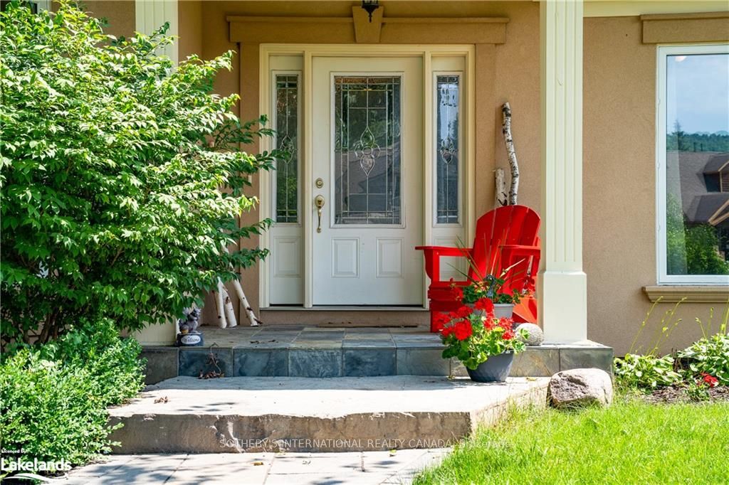 188 Brooker Boulevard Property Photo 3