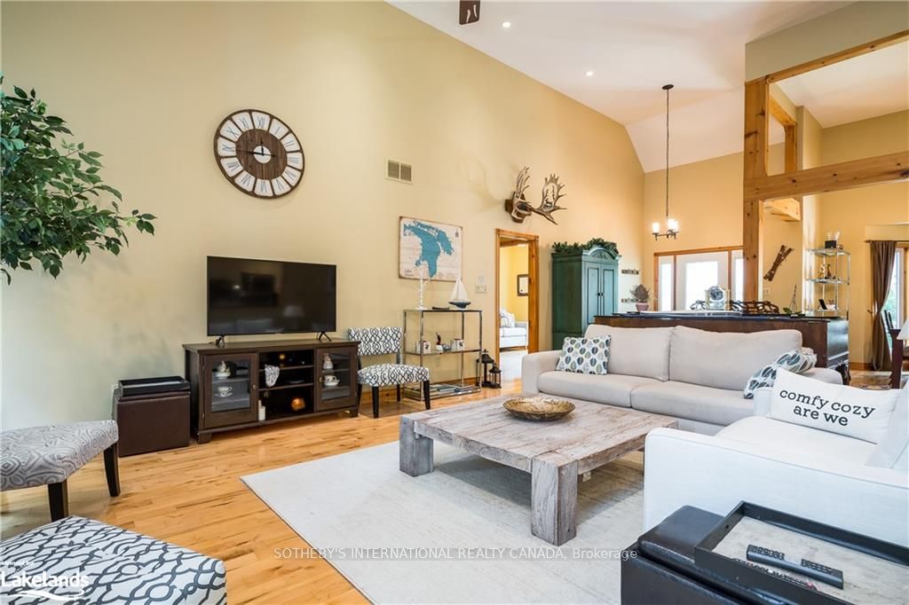 188 Brooker Boulevard Property Photo 7