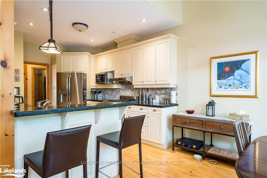 188 Brooker Boulevard Property Photo 11