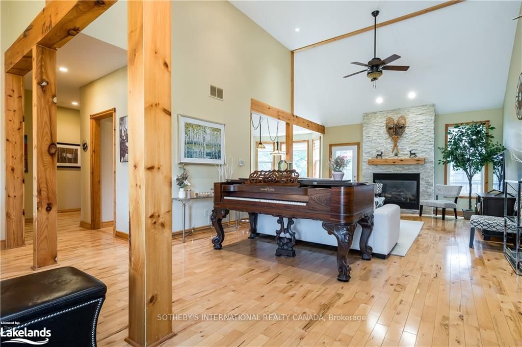 188 Brooker Boulevard Property Photo 15