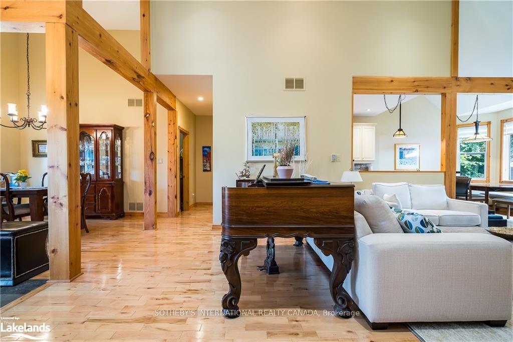 188 Brooker Boulevard Property Photo 16