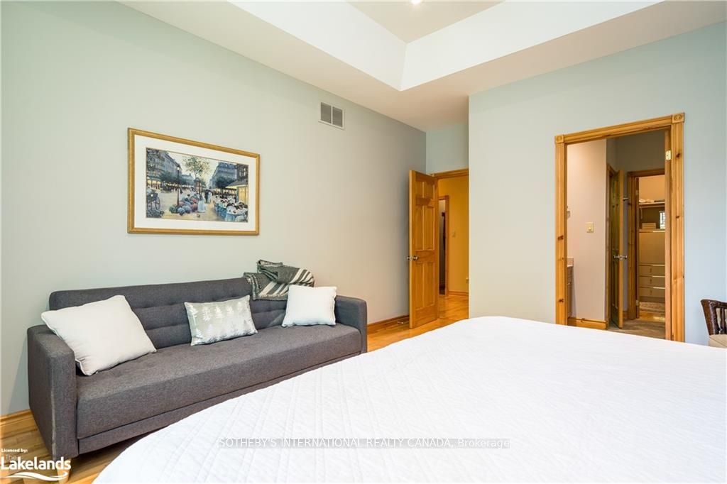 188 Brooker Boulevard Property Photo 20