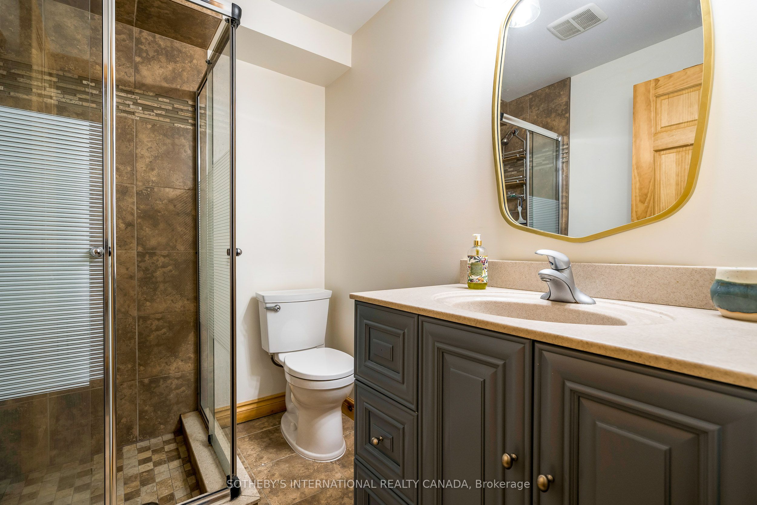 188 Brooker Boulevard Property Photo 47