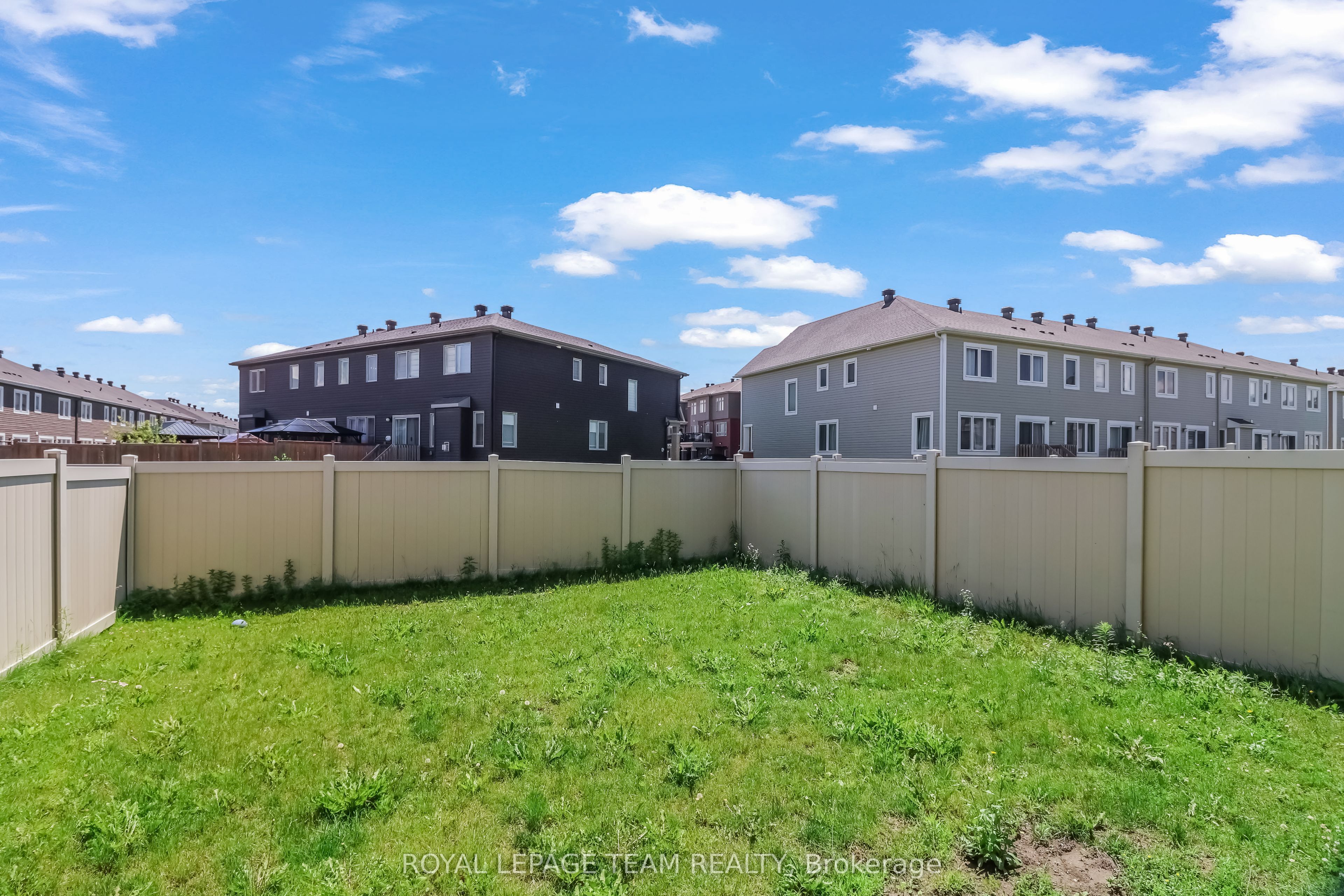 4852 Abbott Street E Property Photo 25