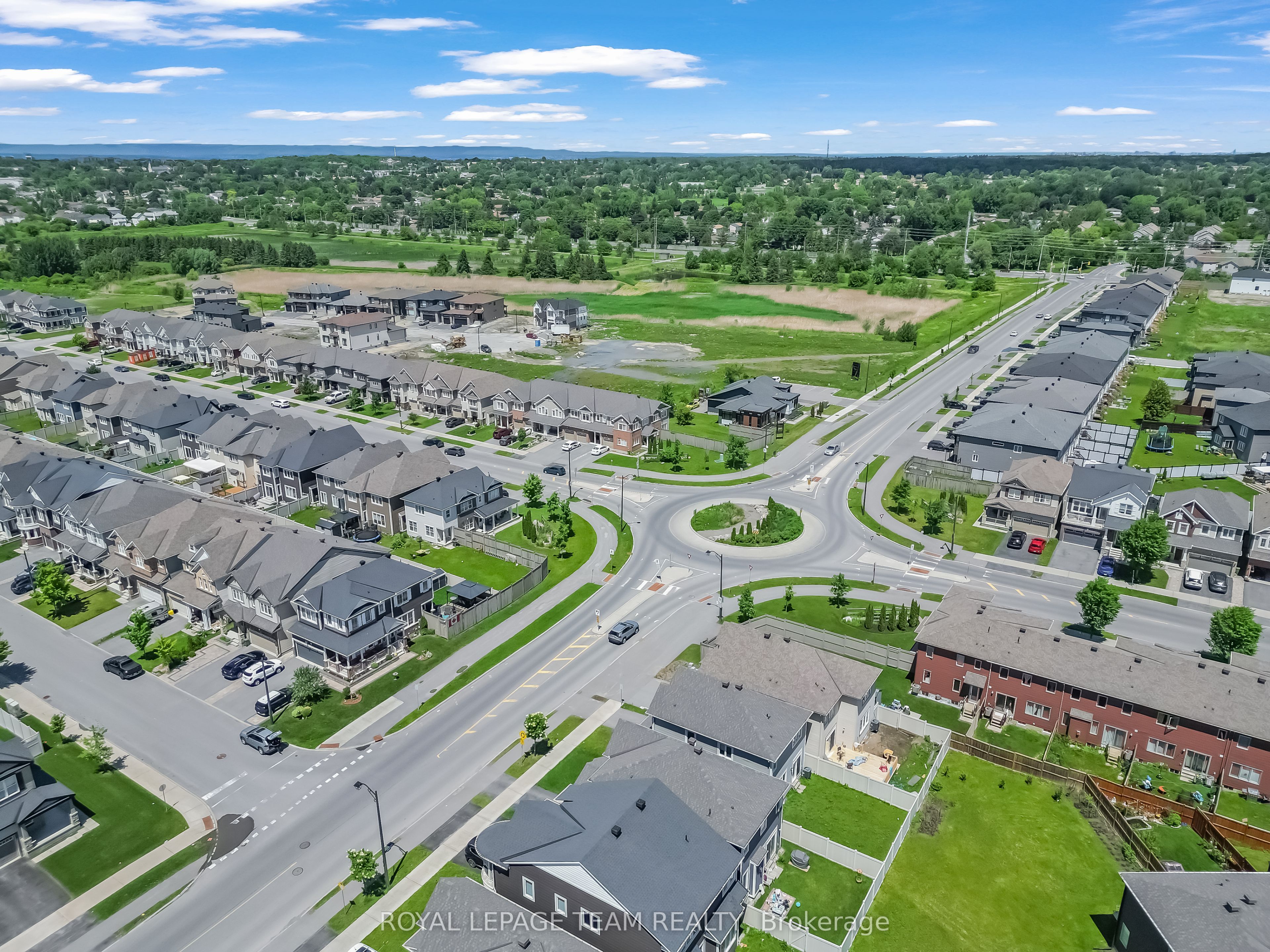 4852 Abbott Street E Property Photo 29