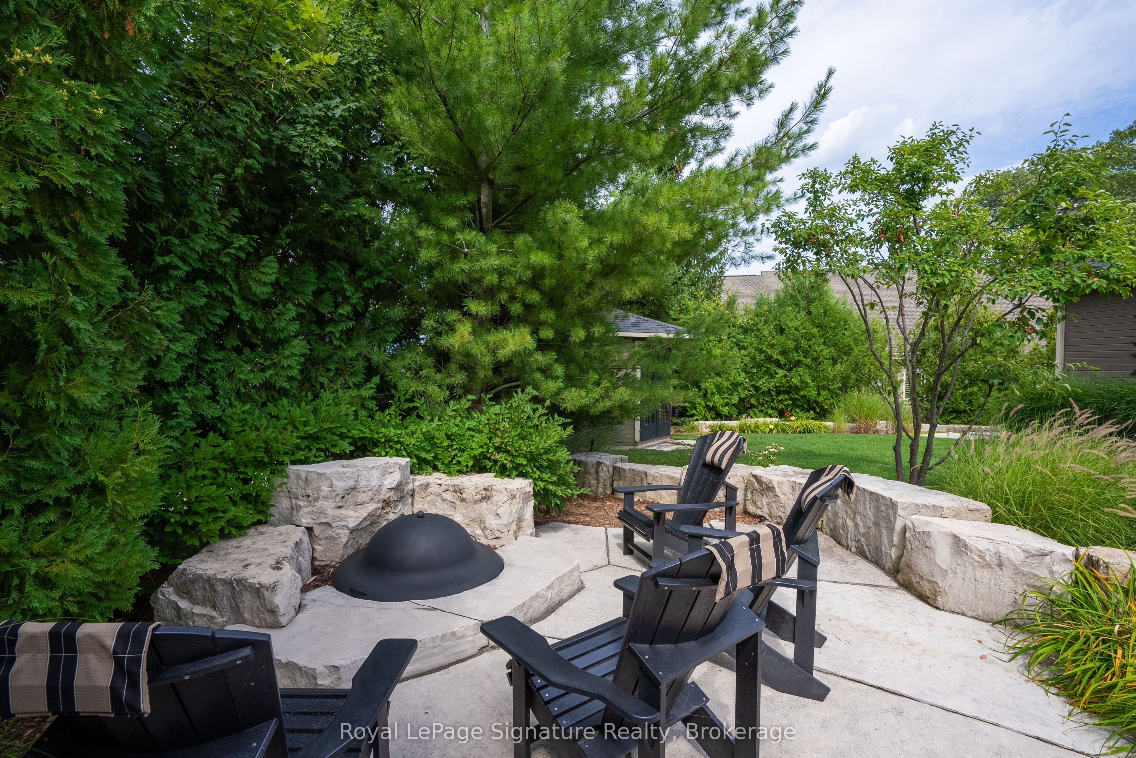 376 Sunset Boulevard Property Photo 41