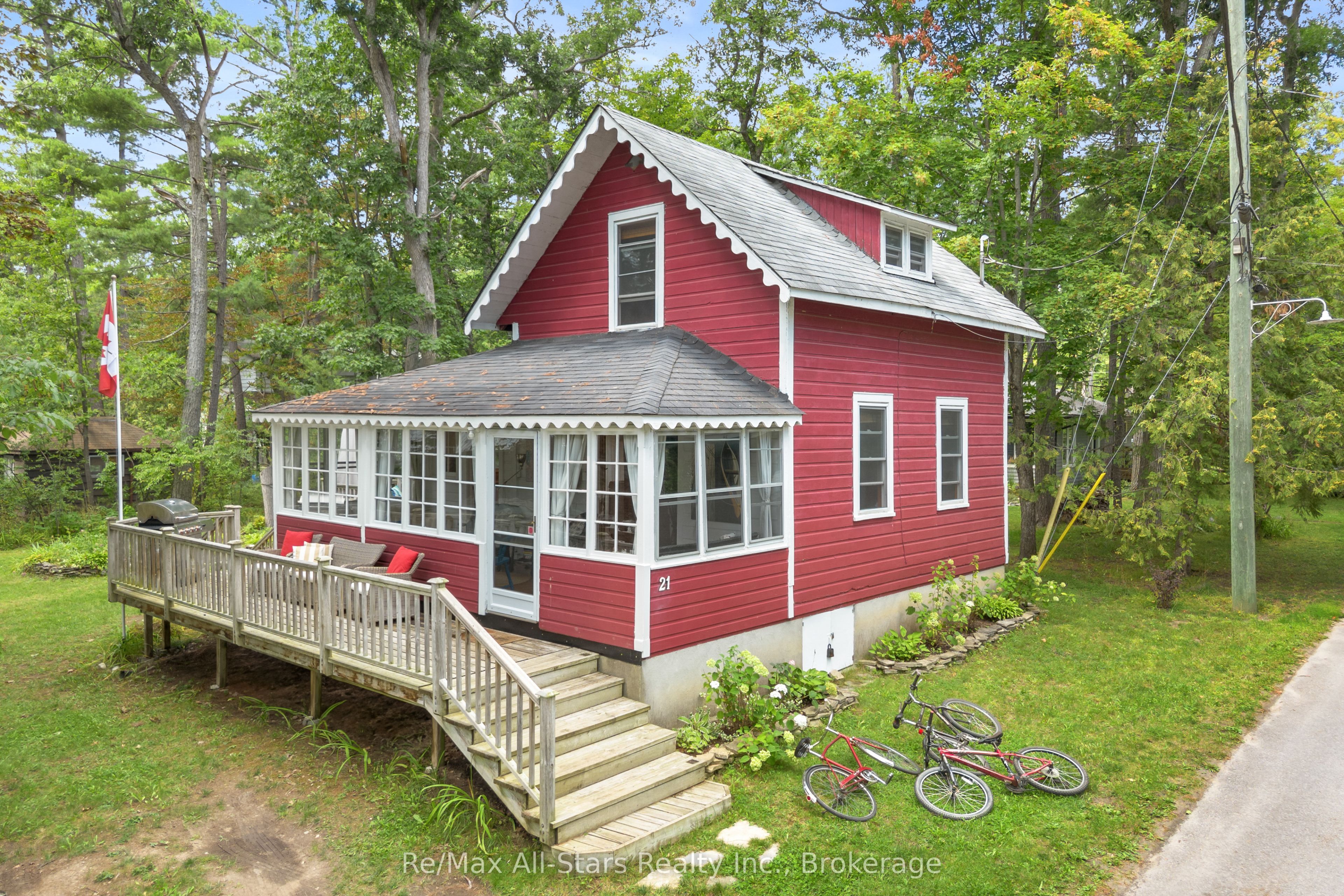 21 Third Street Property Photo 1