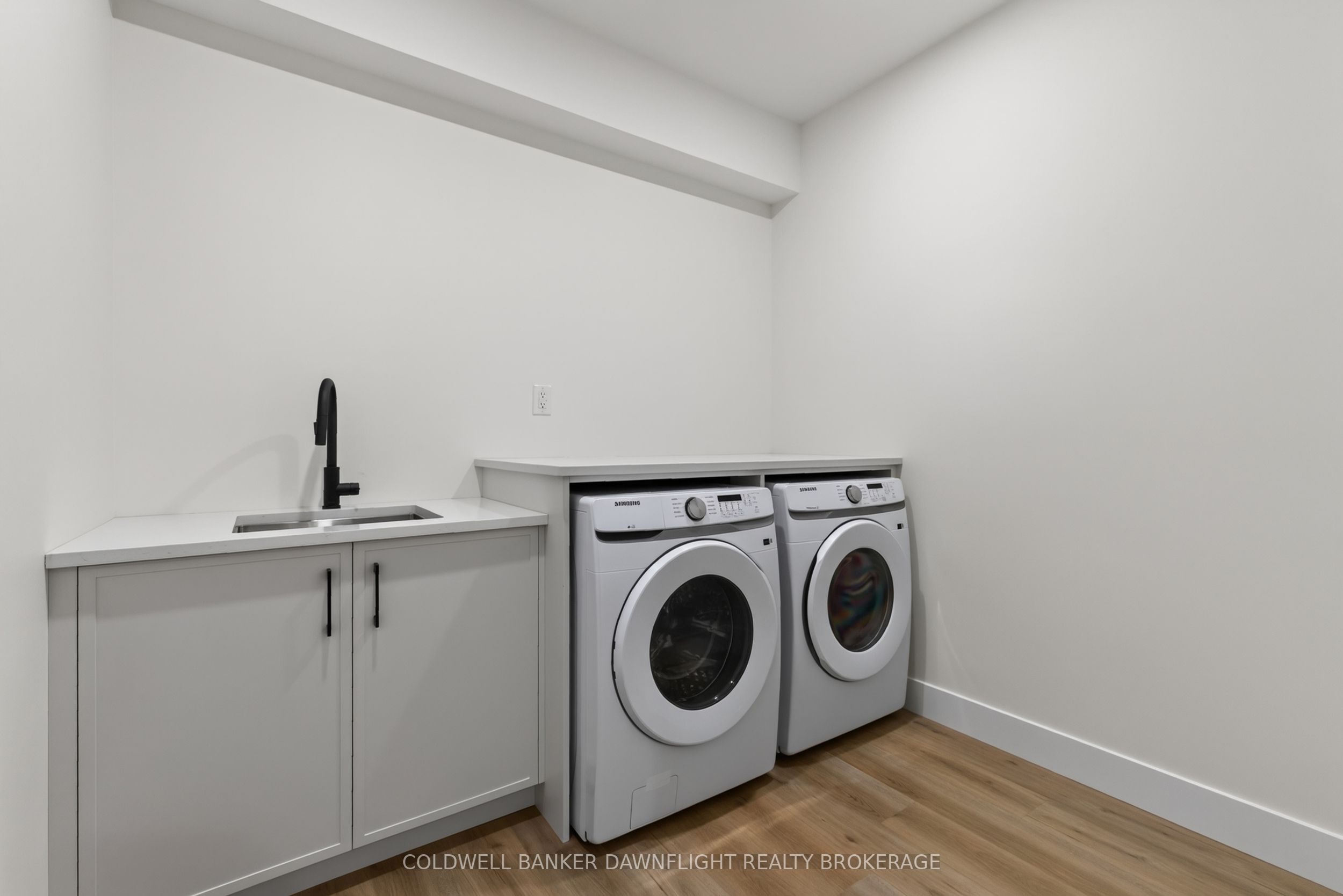 117 James Street Property Photo 11