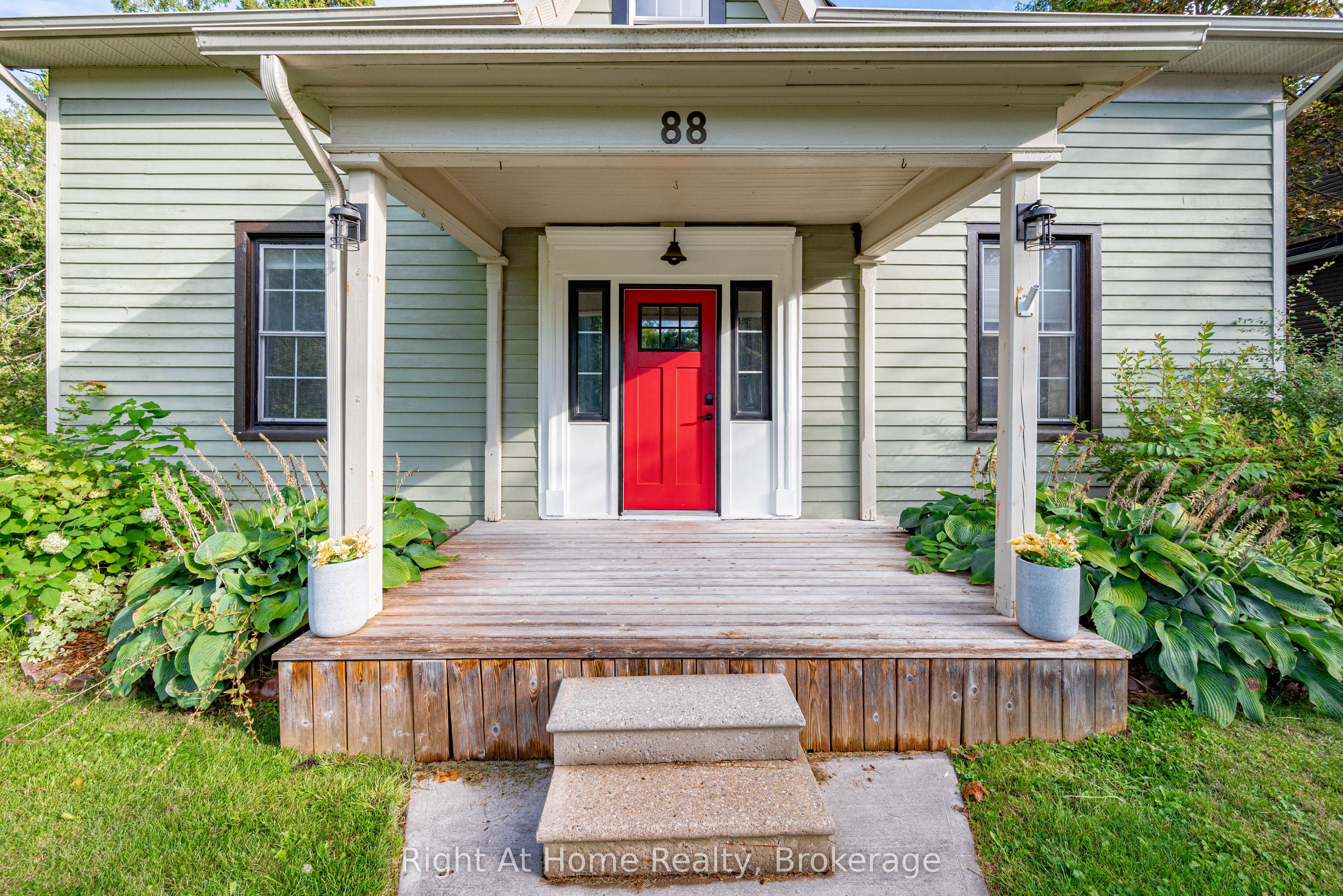88 King Street E Property Photo 7