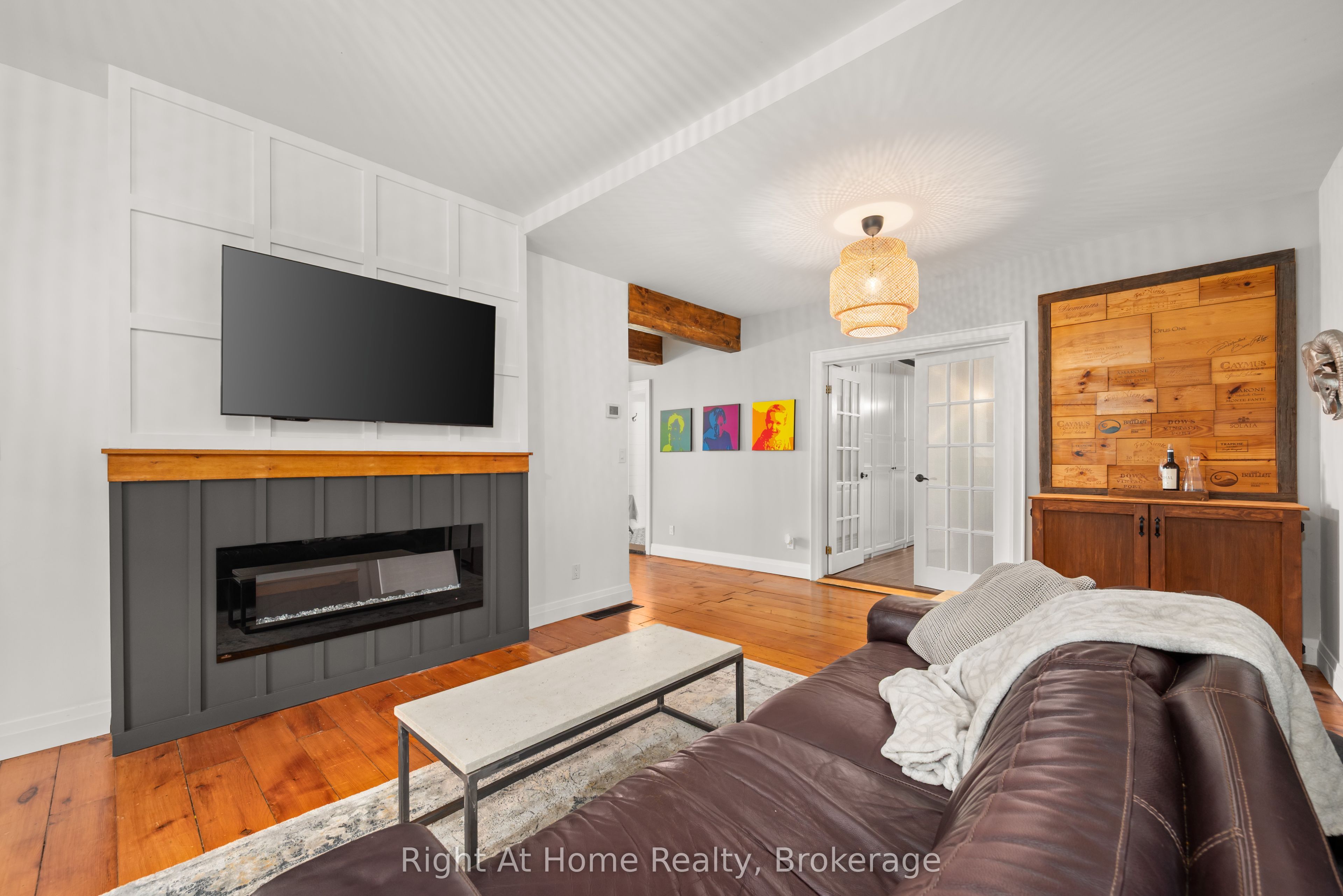 88 King Street E Property Photo 13