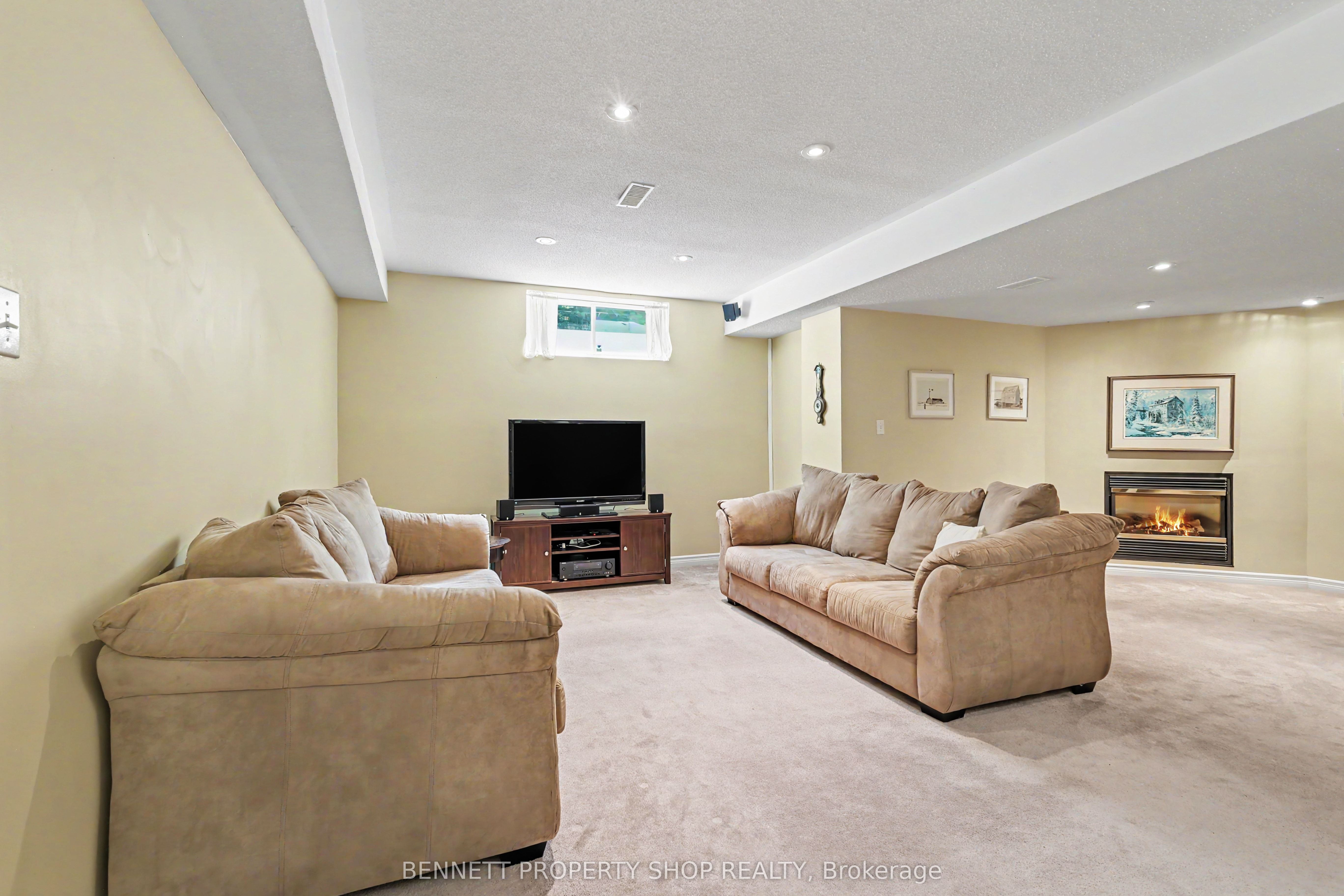 4 Burnstead Crescent Property Photo 13