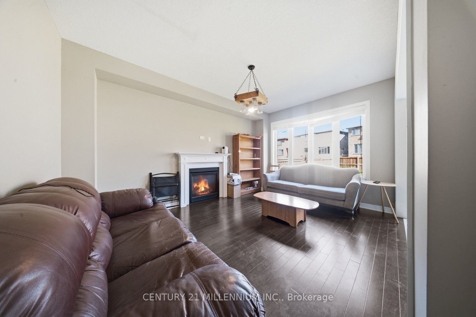 1153 Upper Thames Drive Property Photo 15
