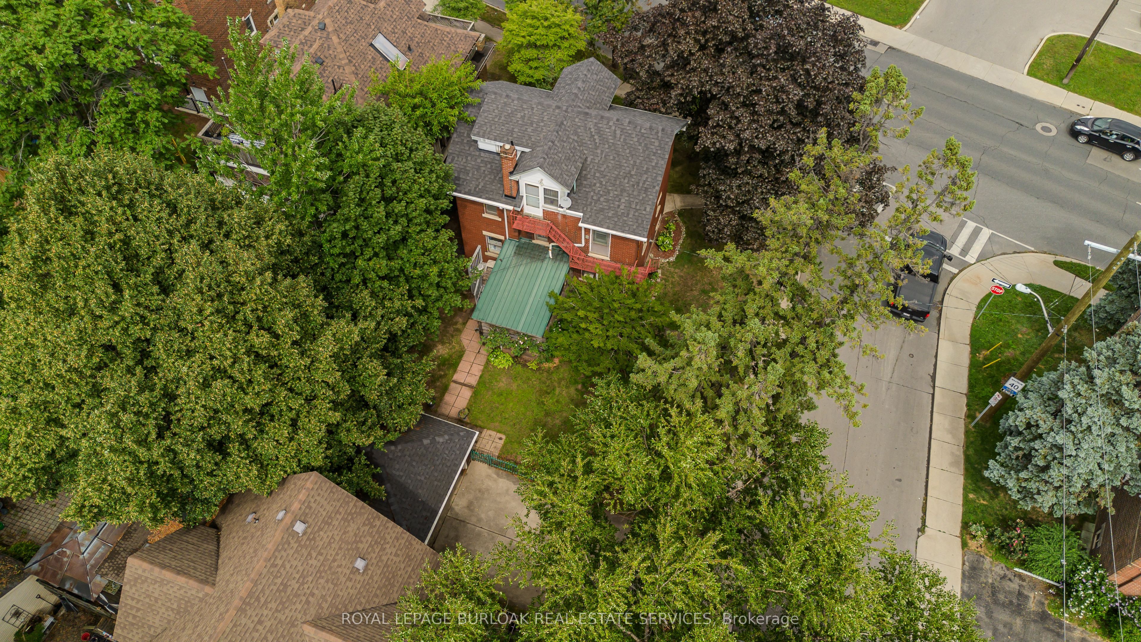 1088 King Street E Property Photo 1