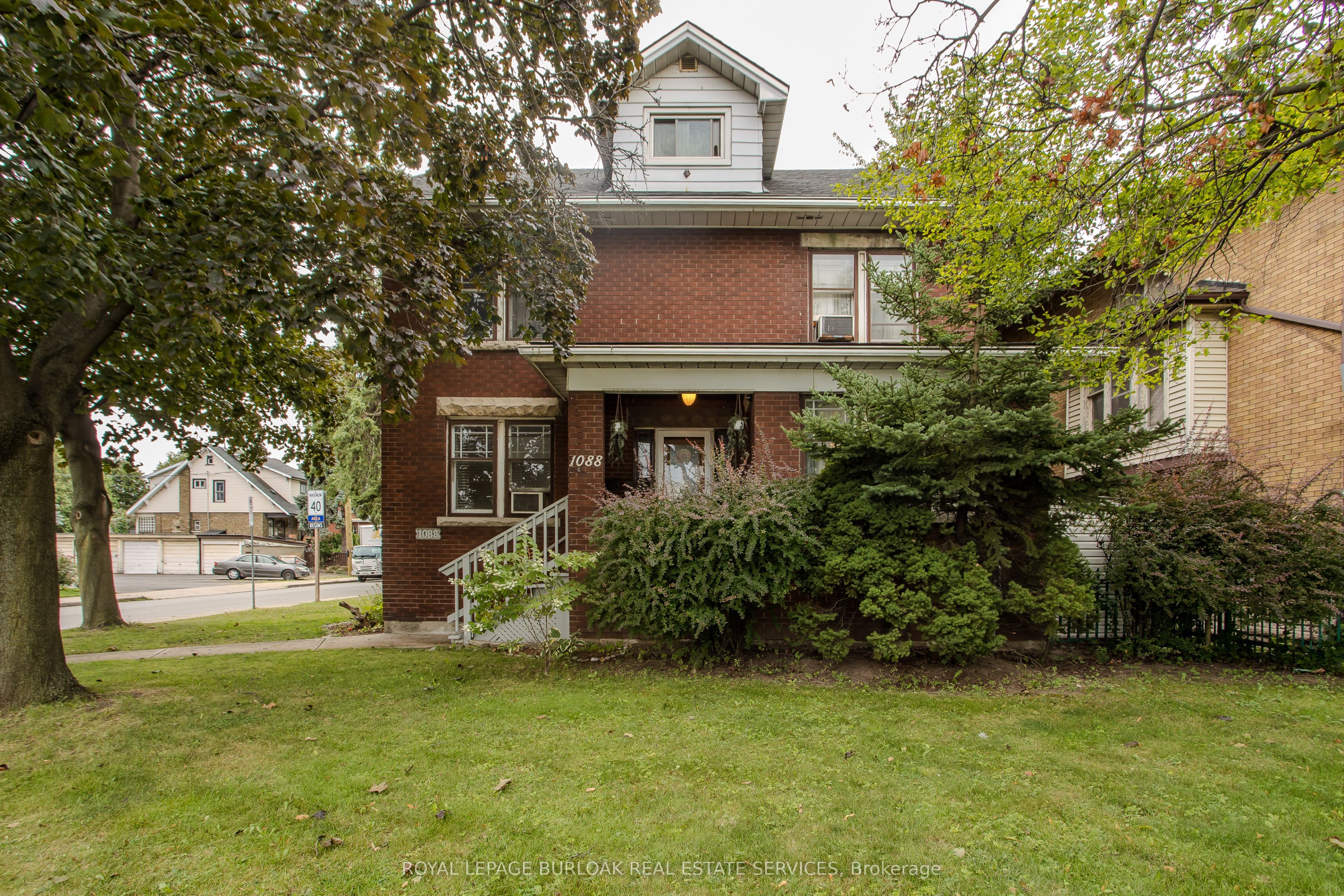 1088 King Street E Property Photo 5