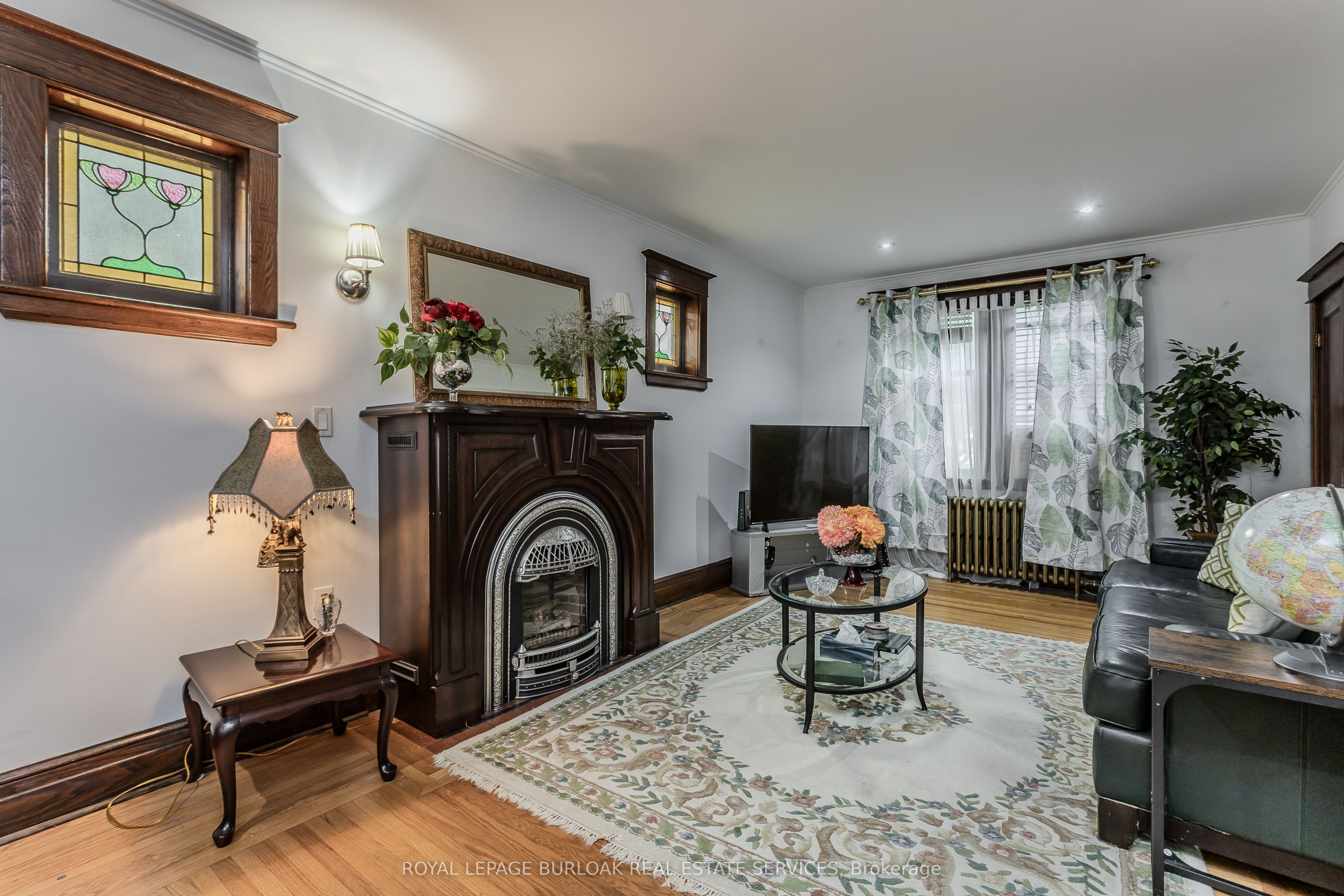 1088 King Street E Property Photo 22