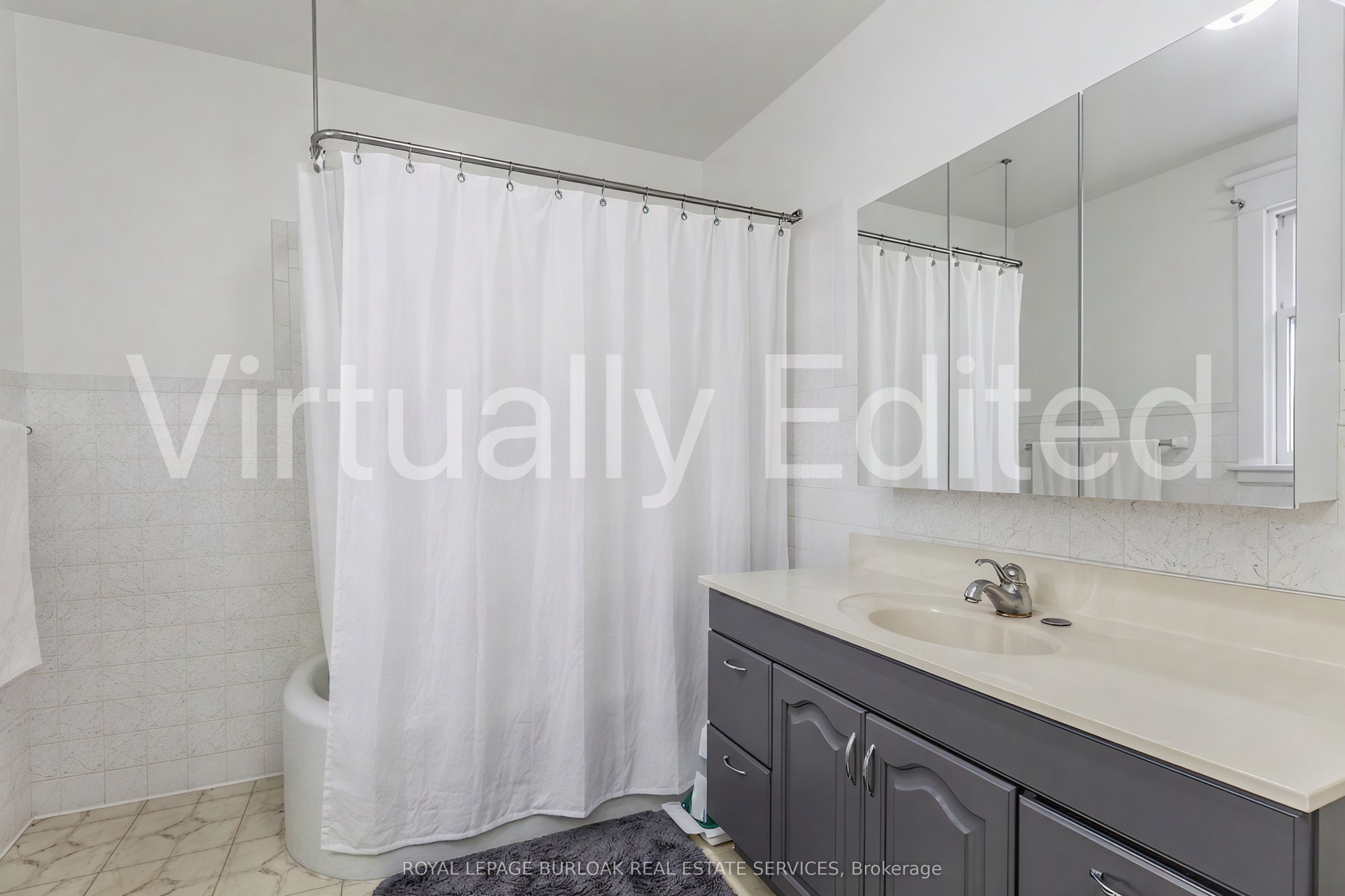 1088 King Street E Property Photo 30