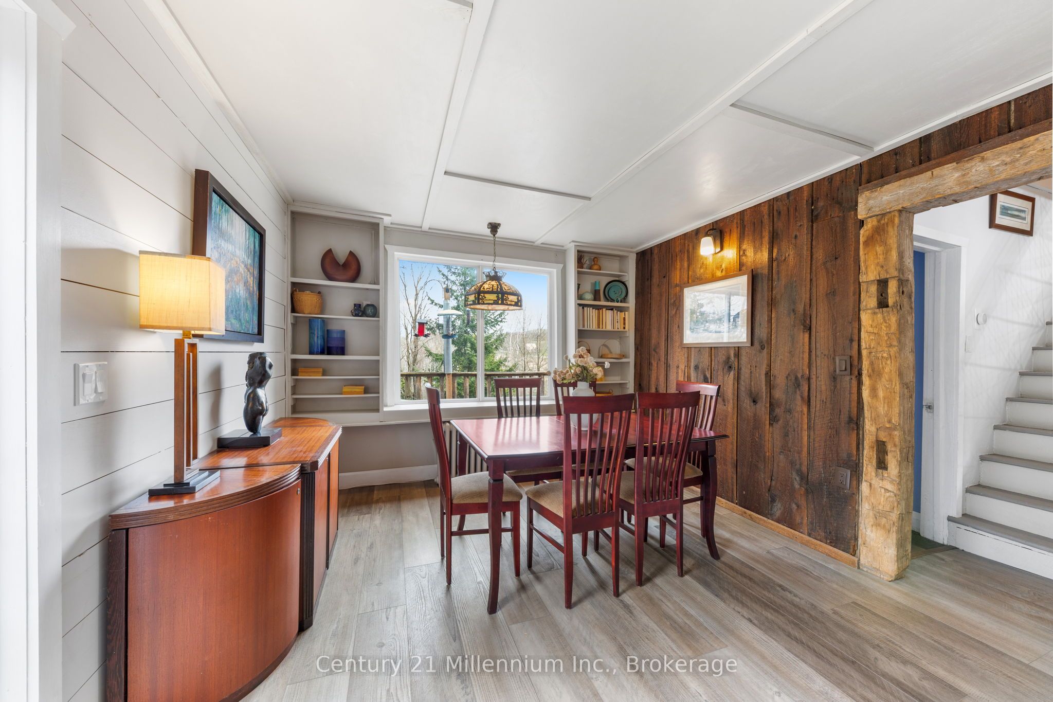 415877 Tenth Line Property Photo 12