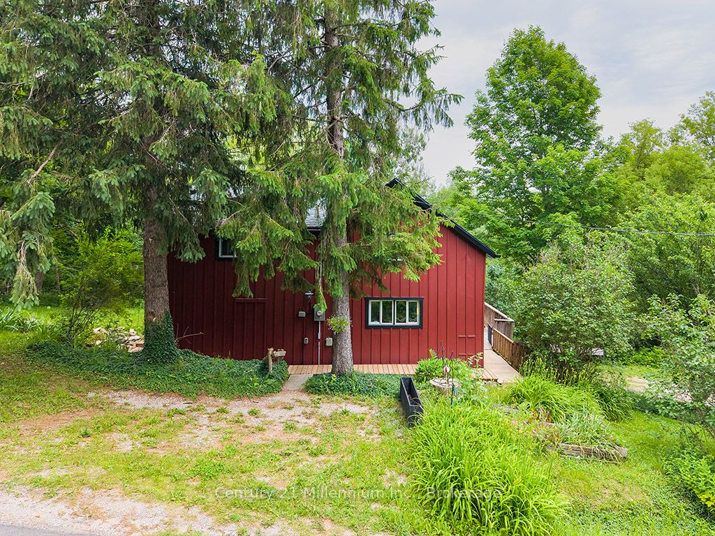 415877 Tenth Line Property Photo 38