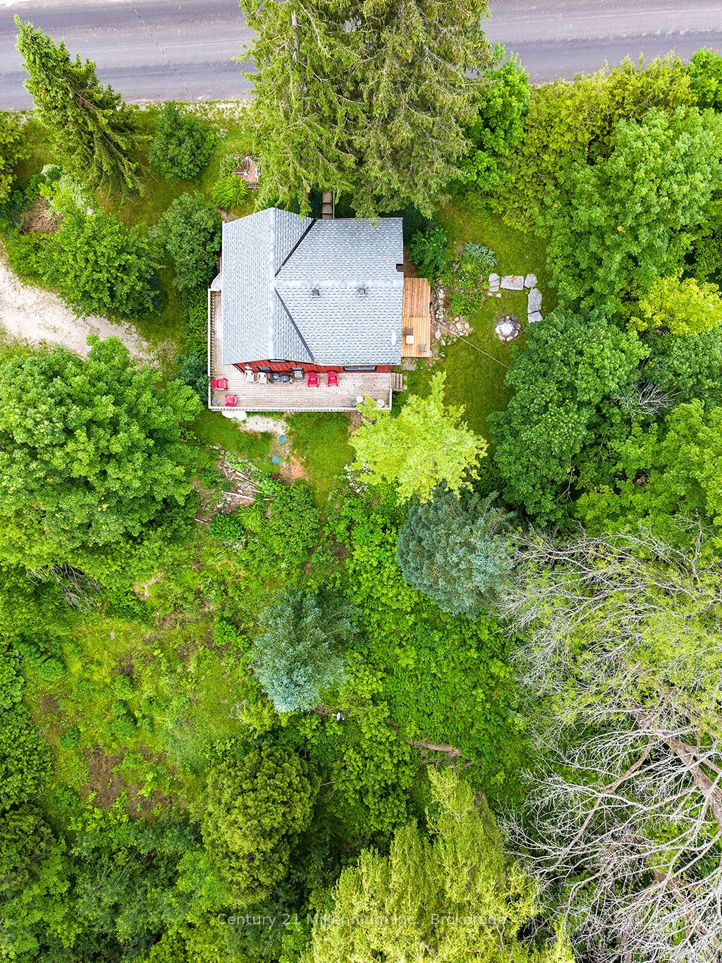 415877 Tenth Line Property Photo 46