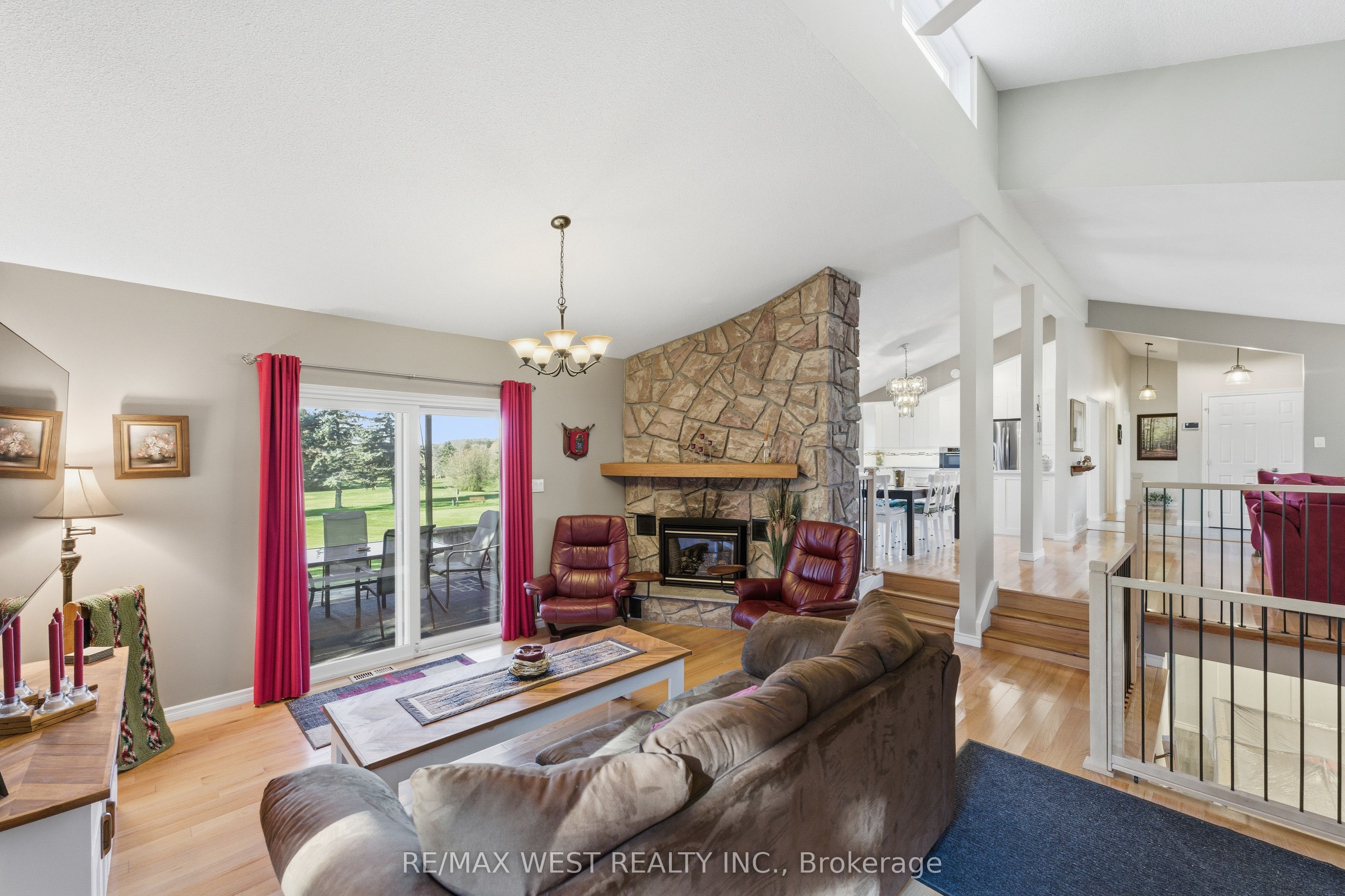 2776 Dalewood Court Property Photo 6