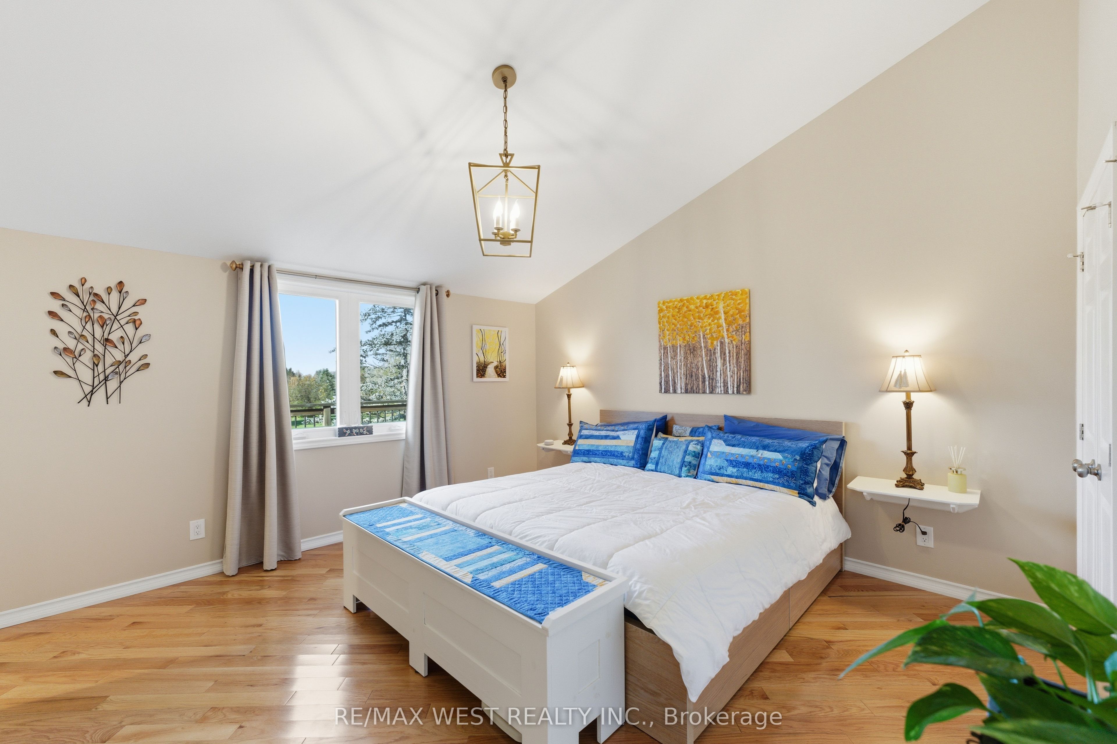 2776 Dalewood Court Property Photo 7