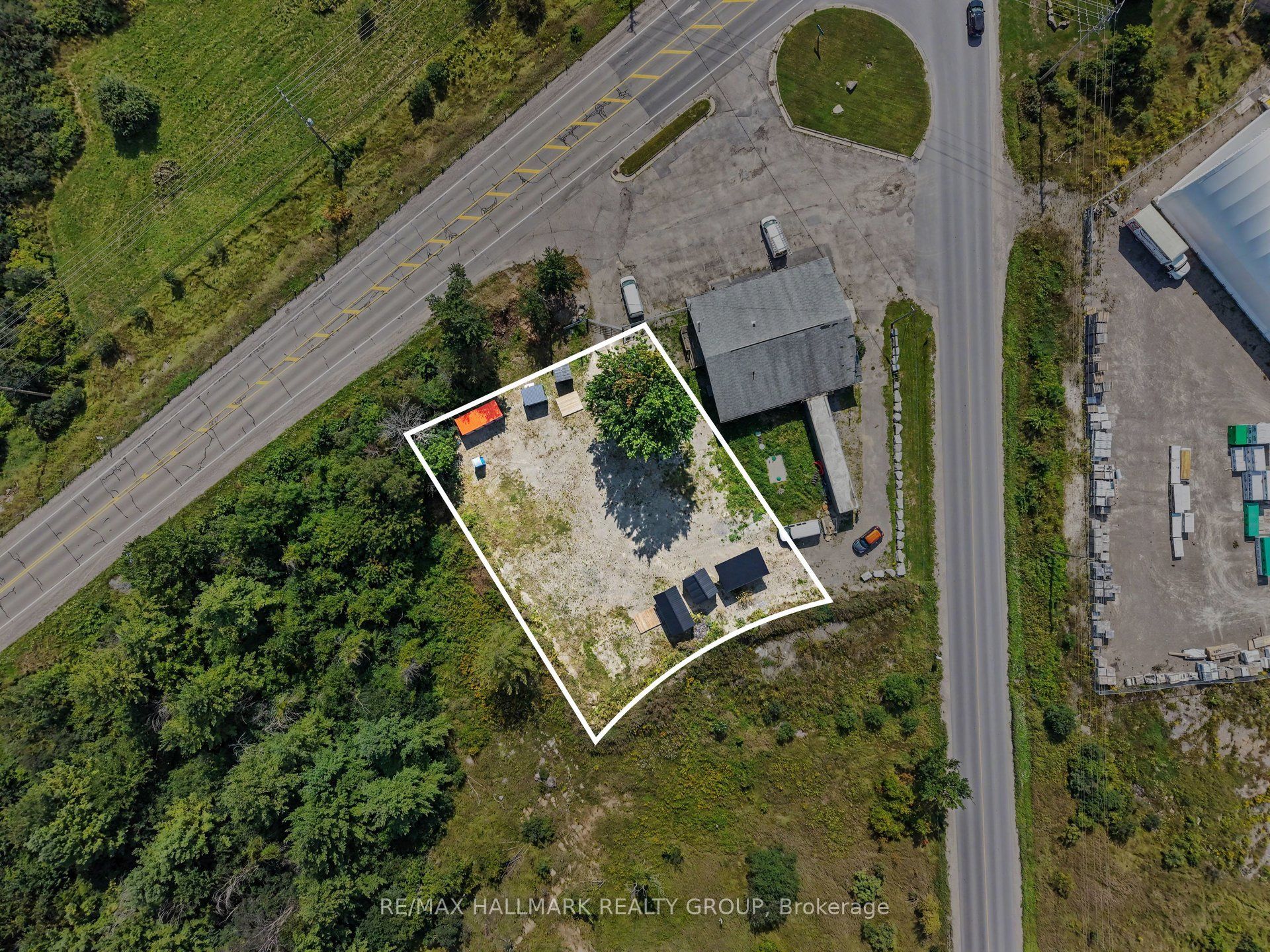 7307 County Road 29 Property Photo 3